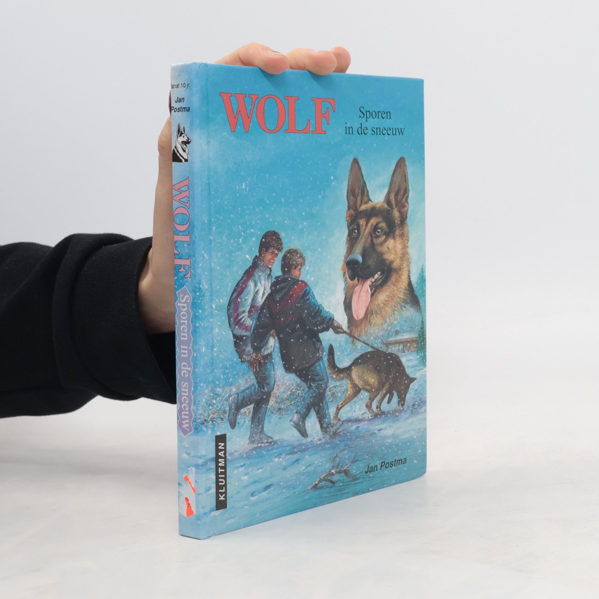 Wolf: Sporen in de sneeuw