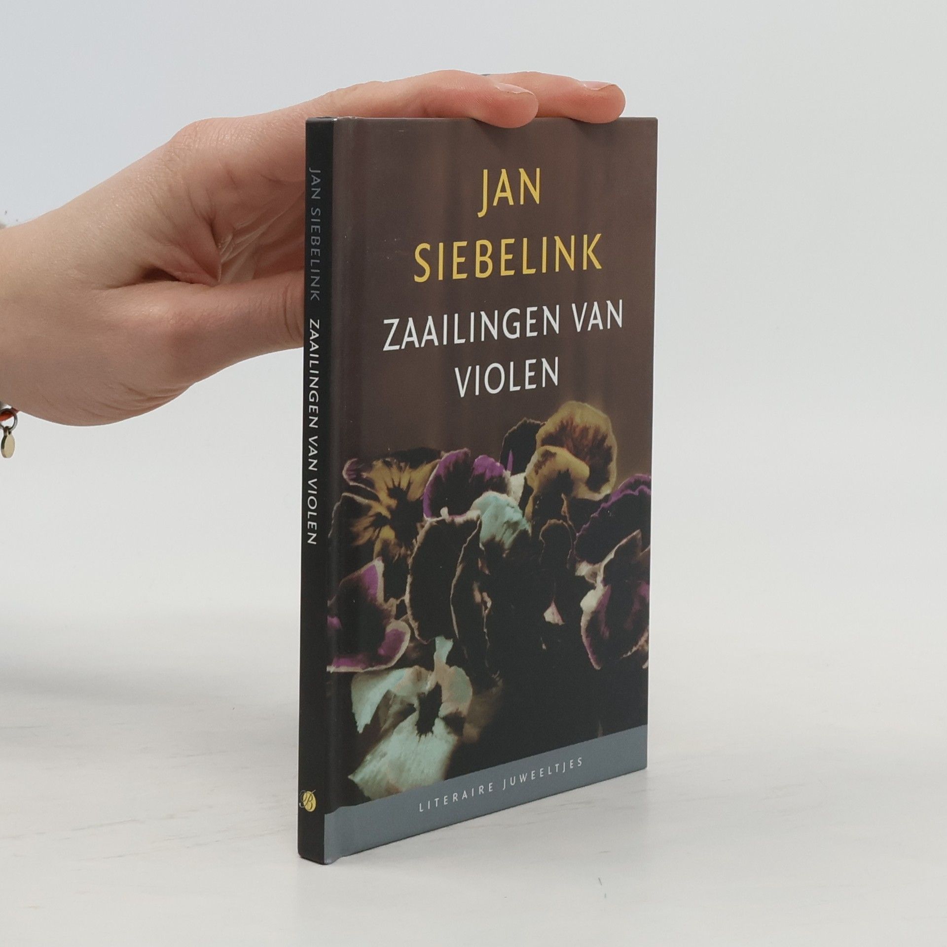 Literaire juweeltjes: Zaailingen van violen