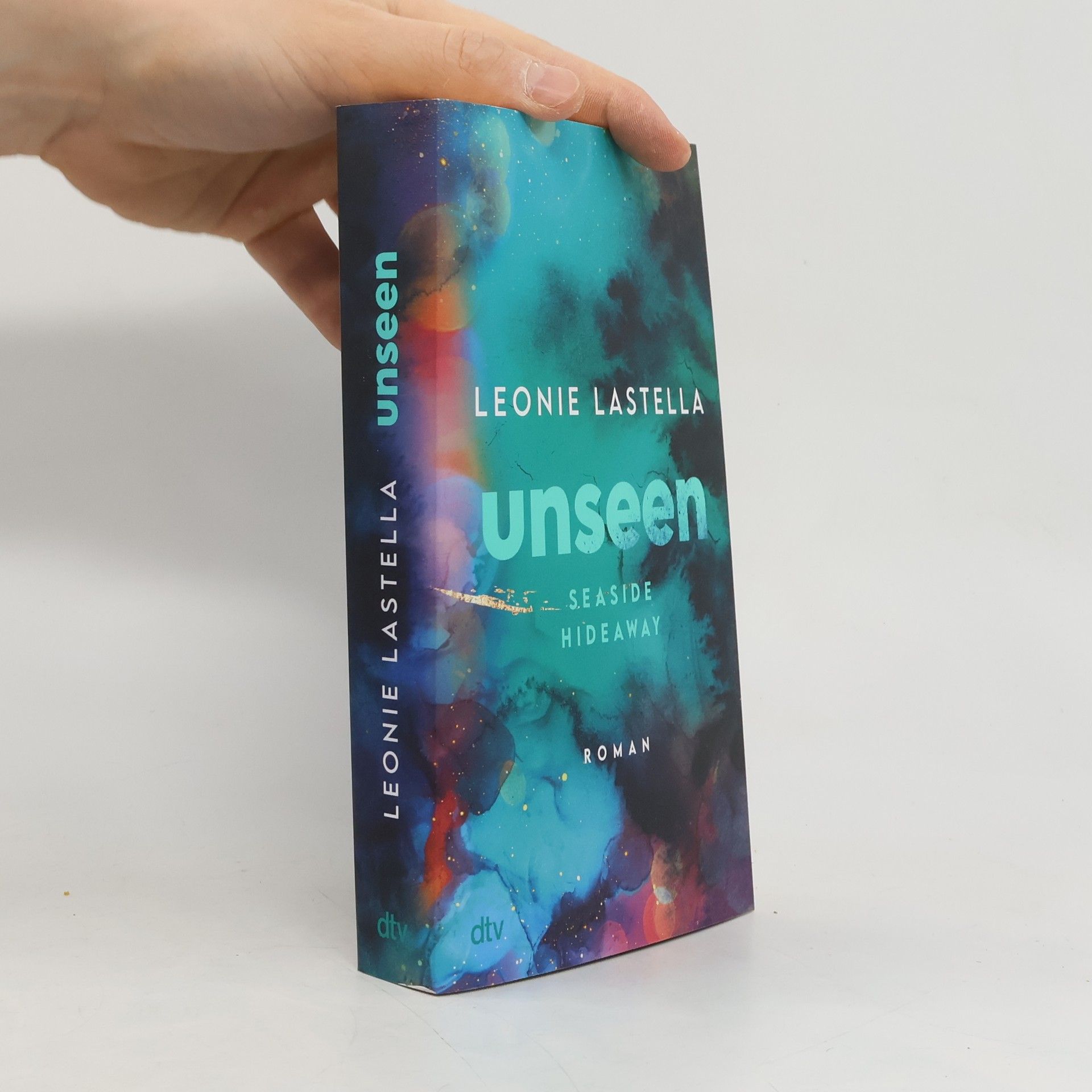 Seaside Hideaway – Unseen