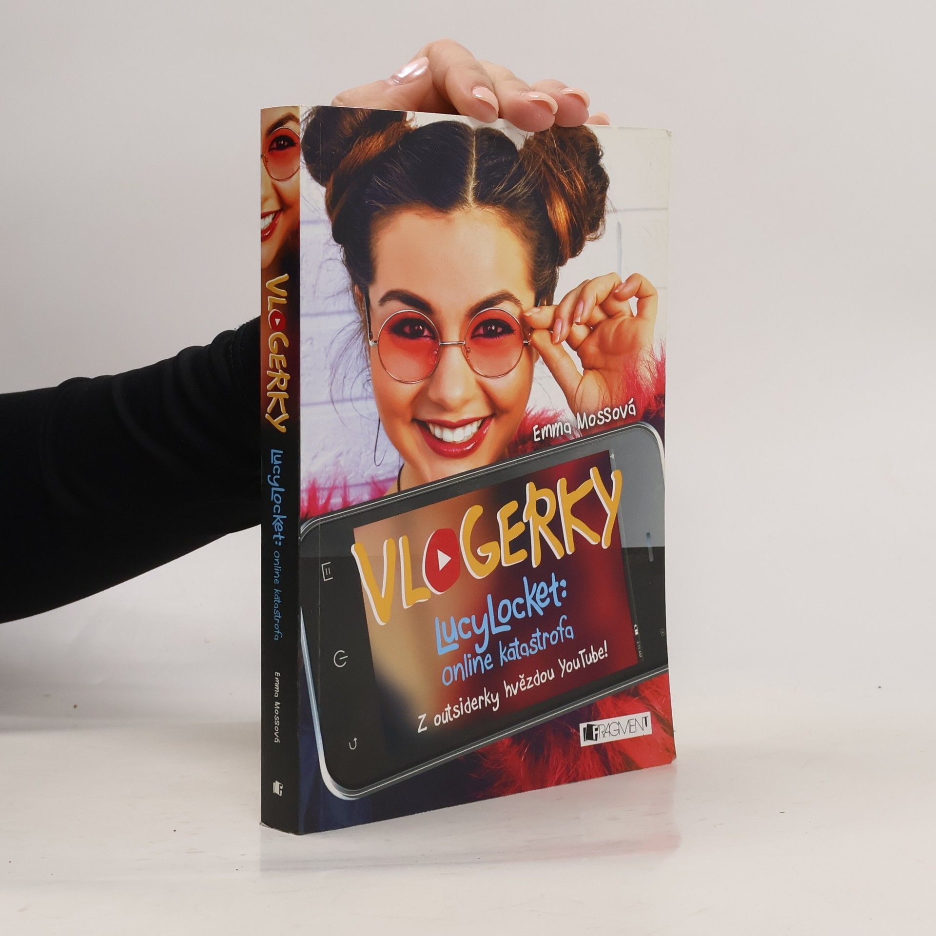 Vlogerky: Lucy Locket: Online katastrofa