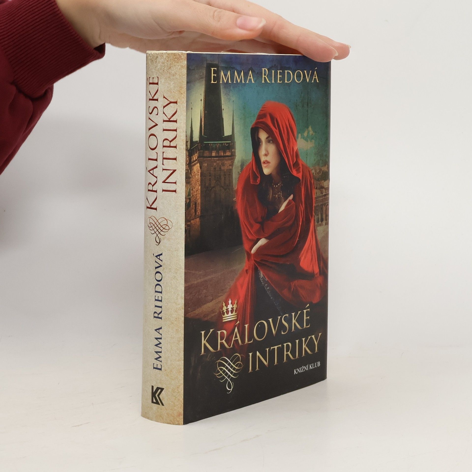 Emma Riedová Královské intriky
