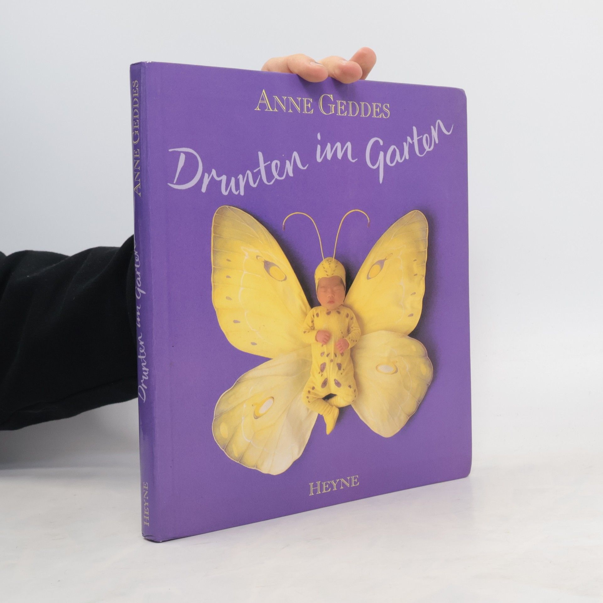 Anne Geddes Drunten im garten