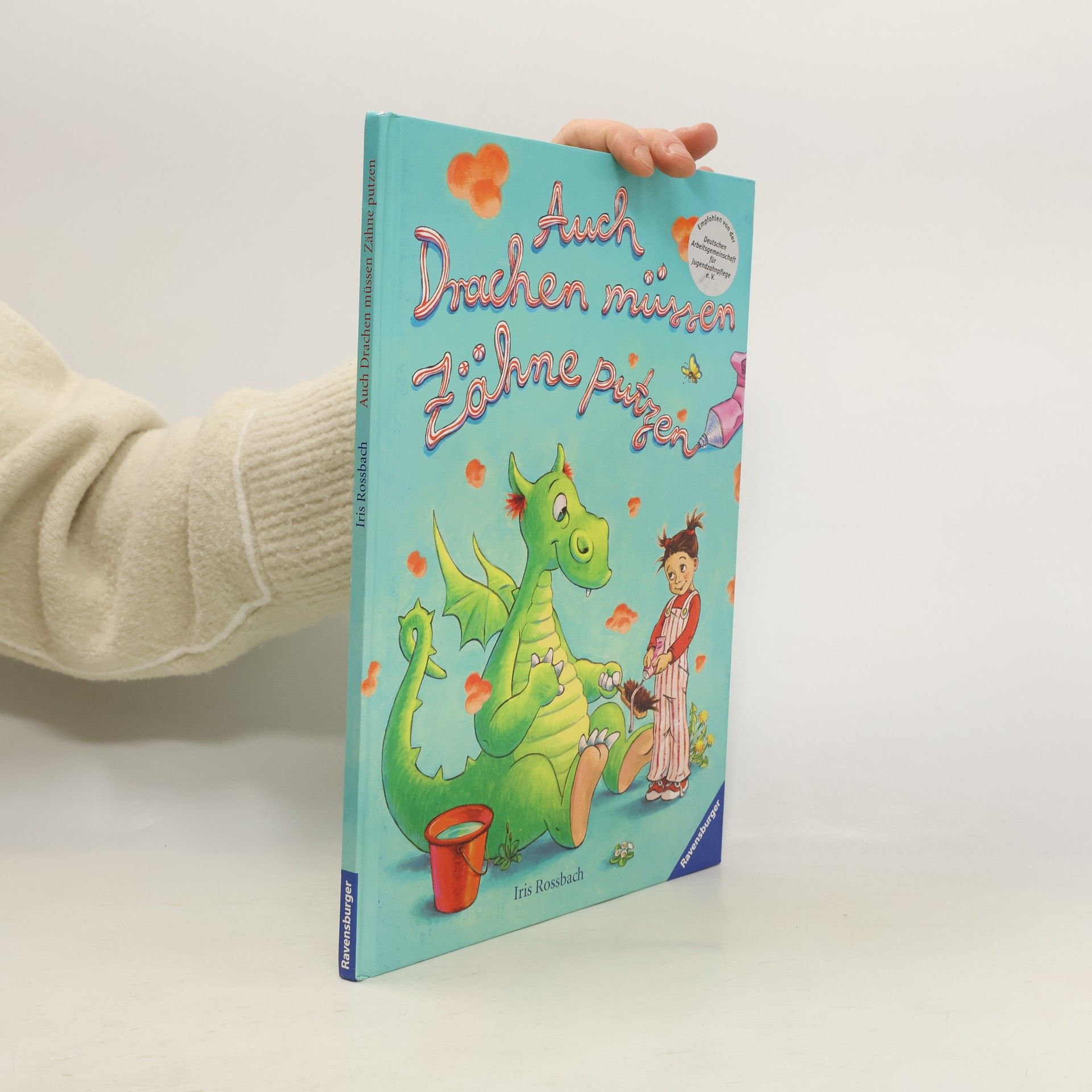 Auch Drachen müssen Zähne putzen