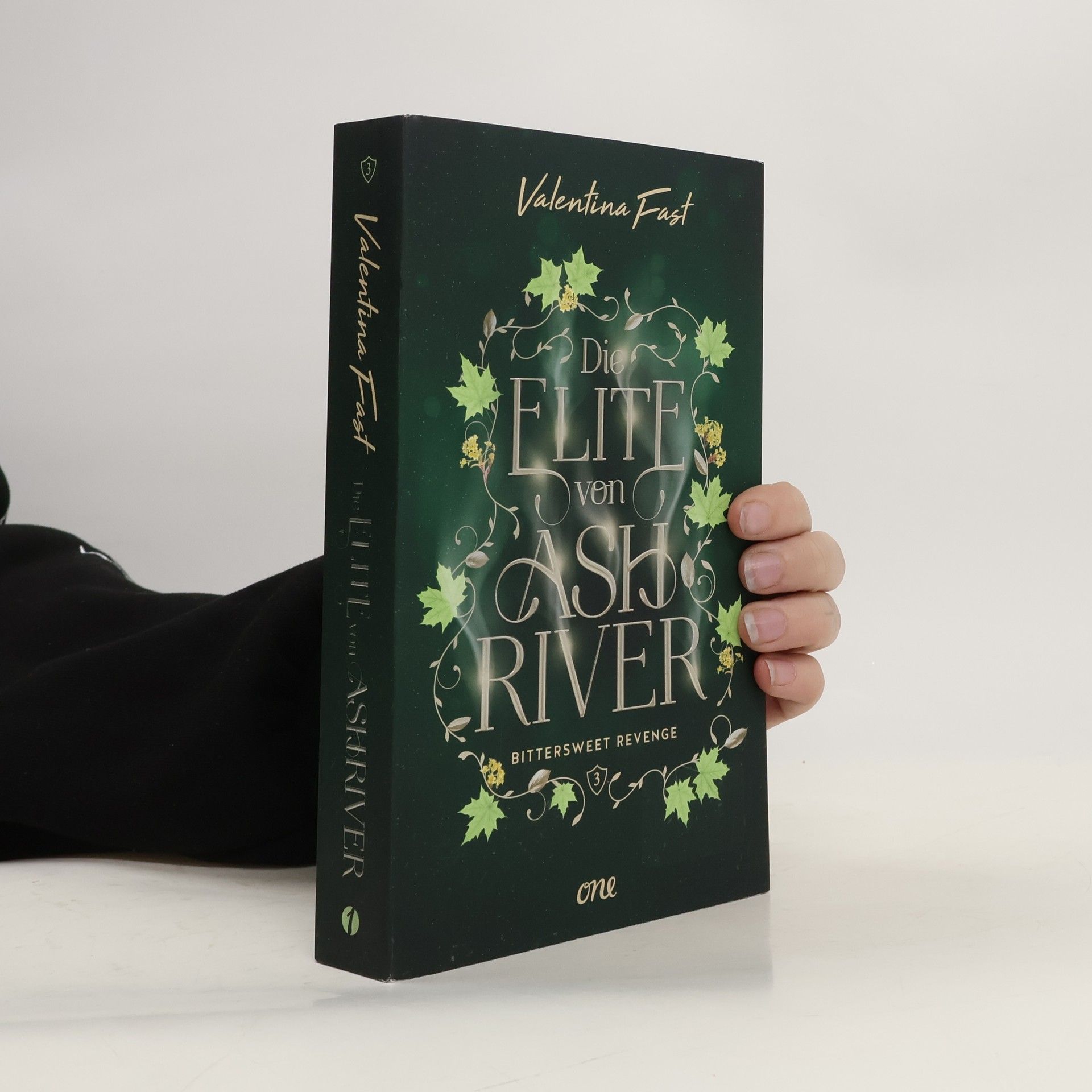 Valentina Fast Die Elite von Ashriver - Bittersweet Revenge