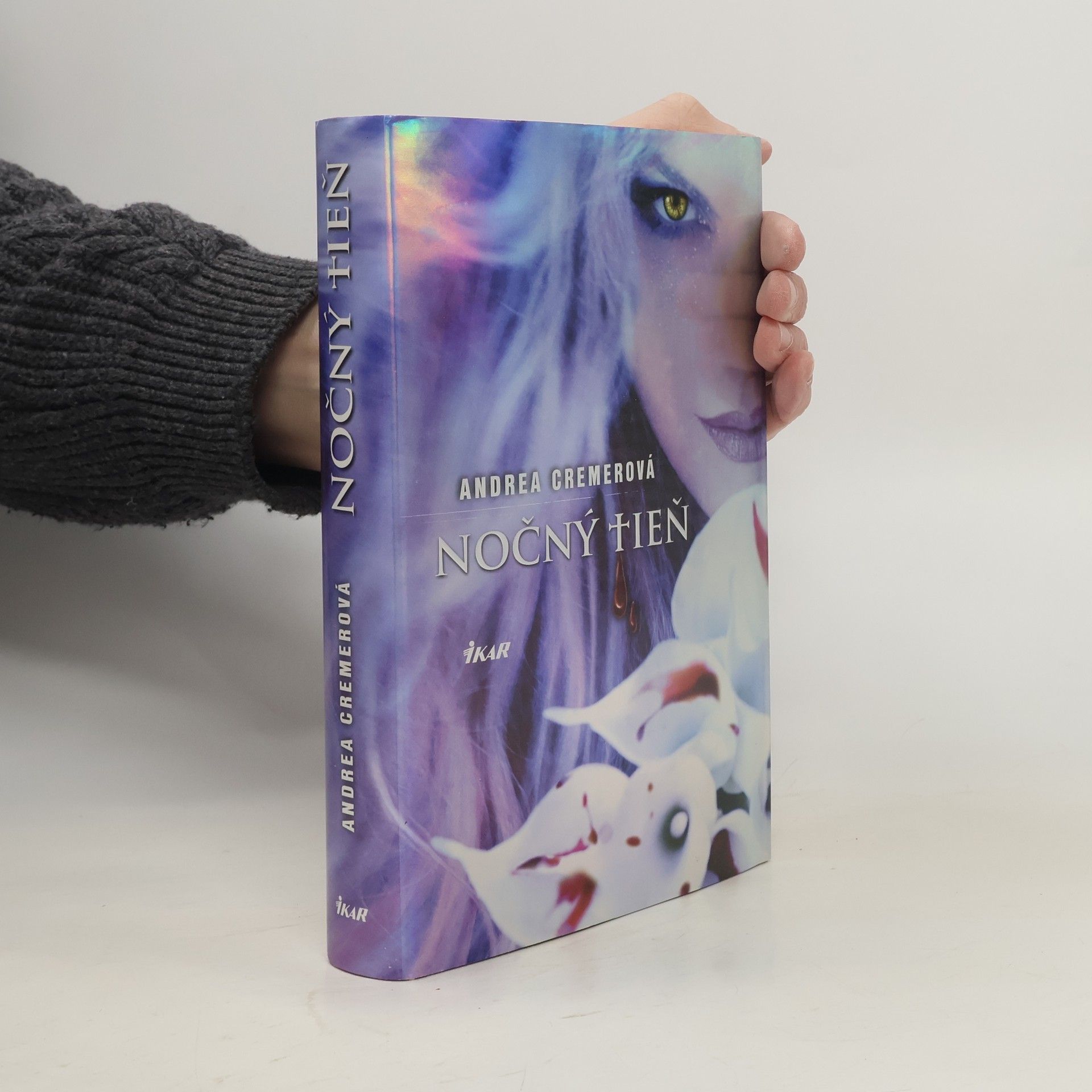 Andrea R. Cremer Nočný tieň