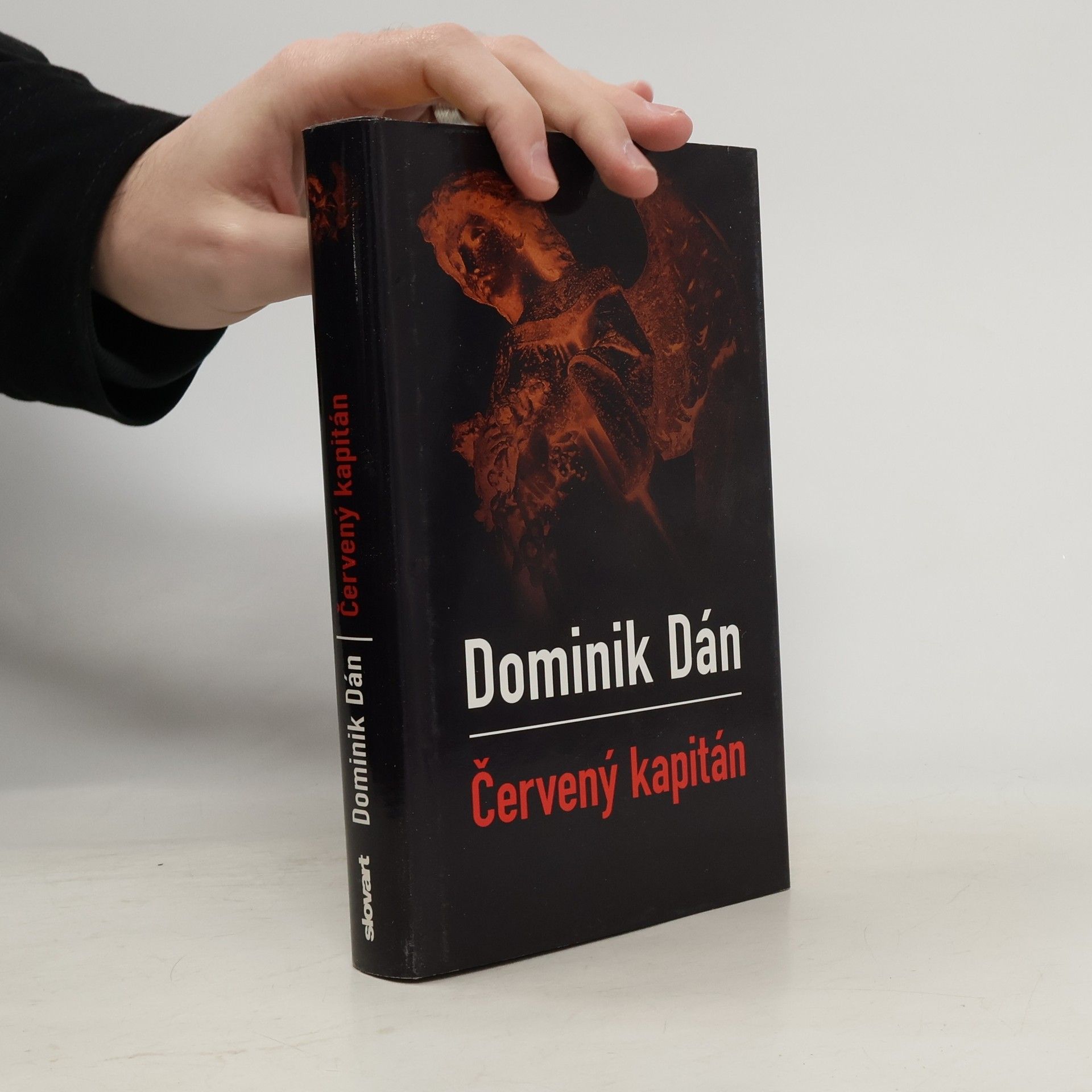 Dominik Dán Červený kapitán