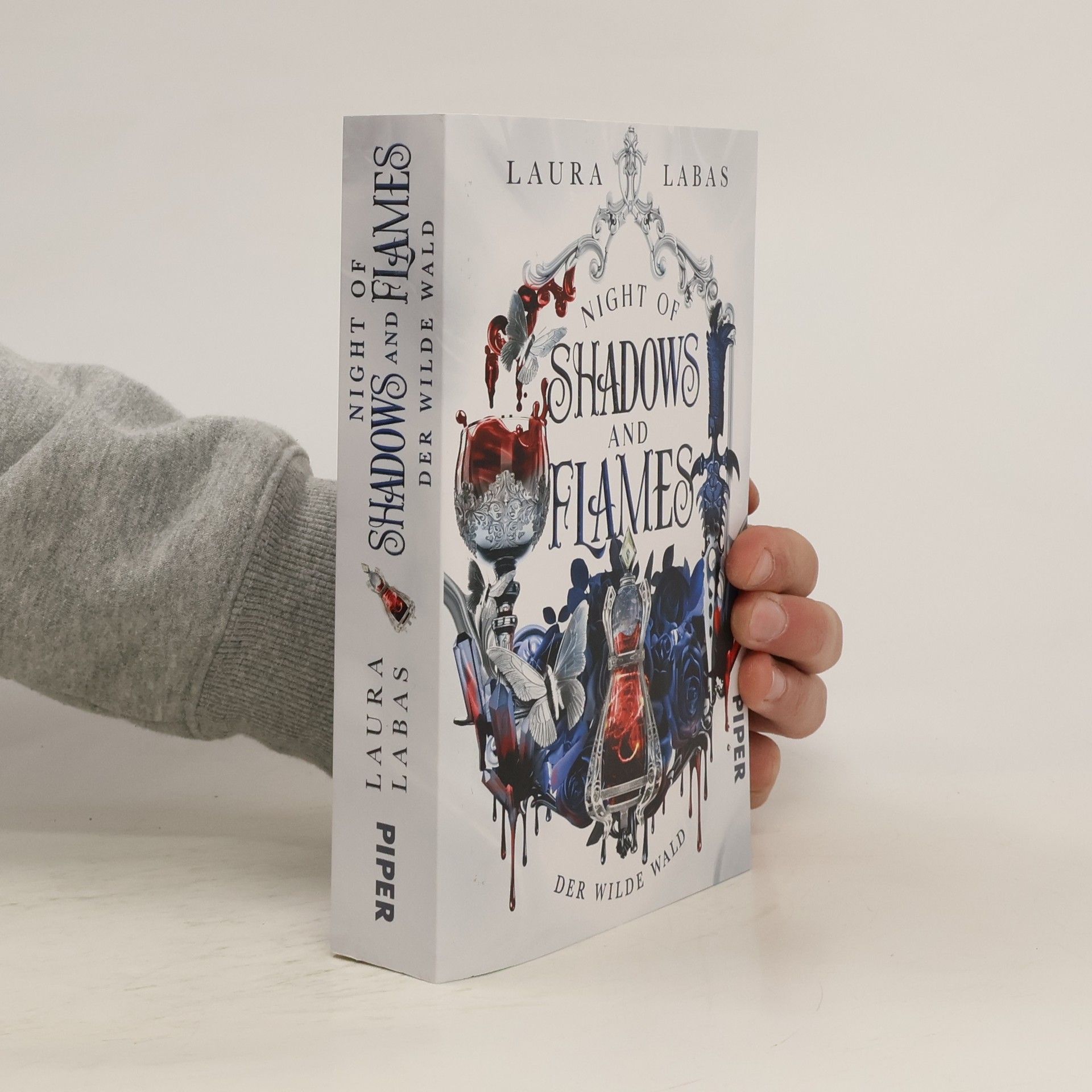 Laura Labas Night of Shadows and Flames. Der wilde Wald