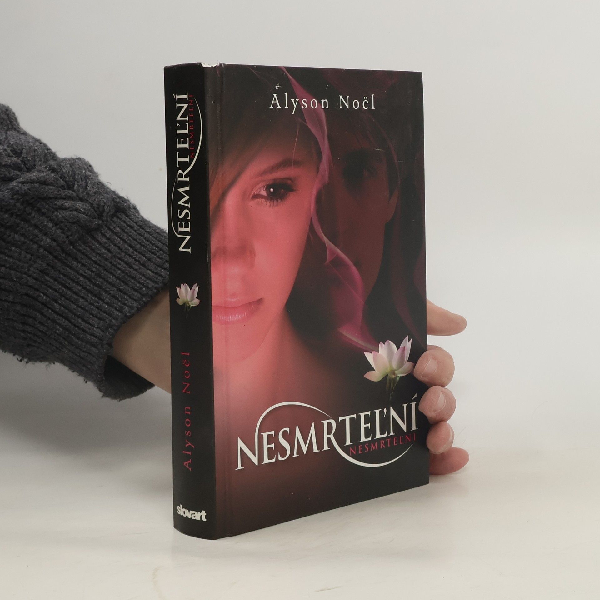 Alyson Noë͏l Nesmrteľní