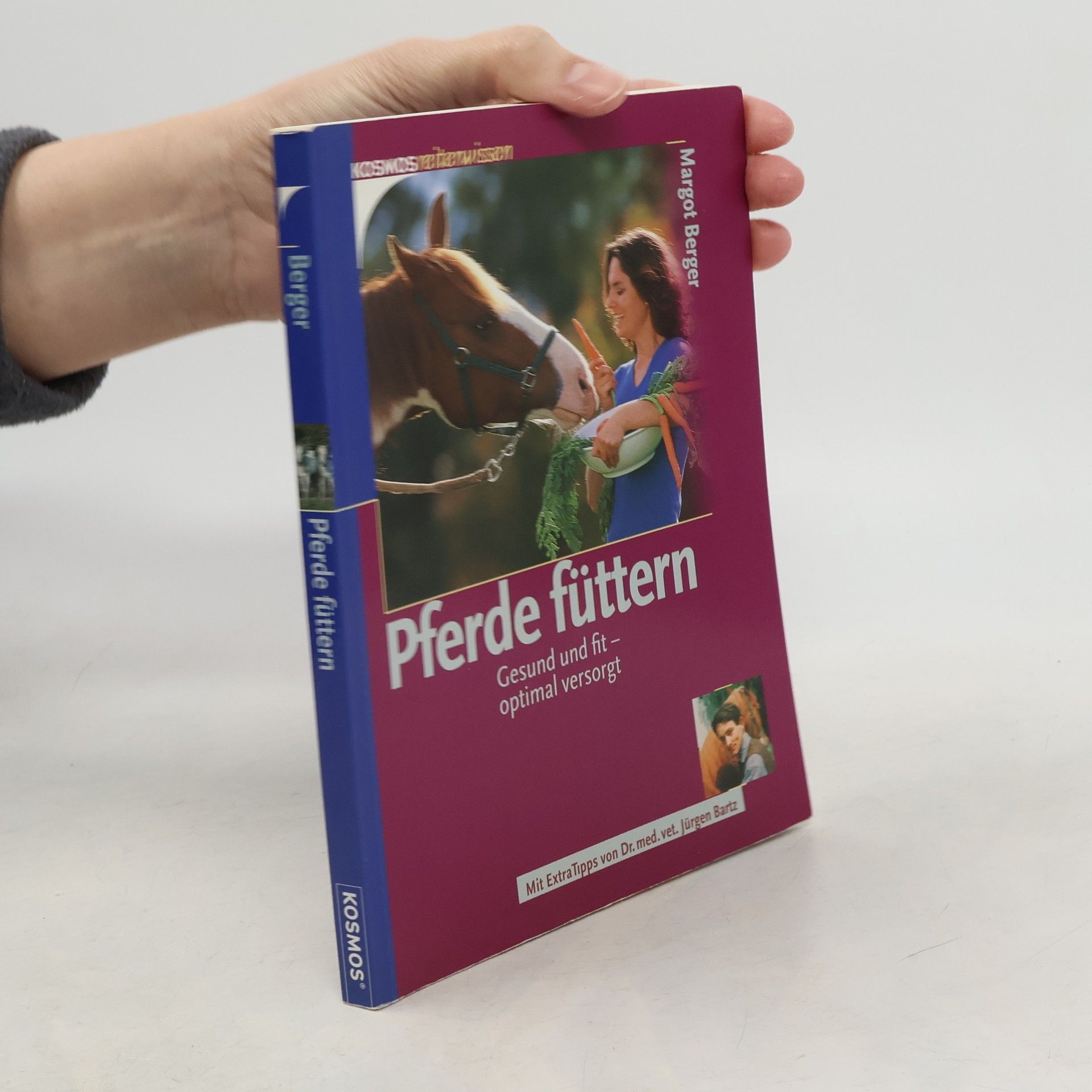 Margot Berger Pferdefütterung