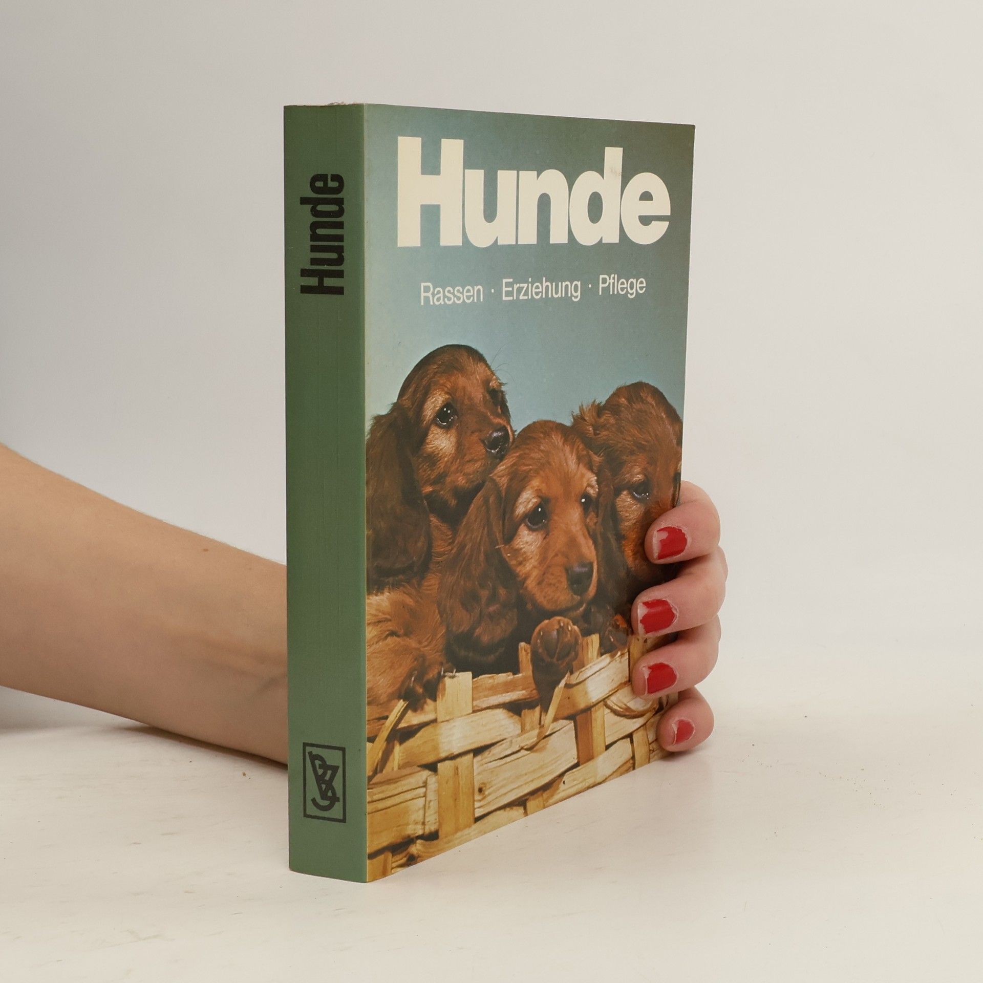 Anna-Maria Heger Hunde. Rassen, Erziehung, Pflege