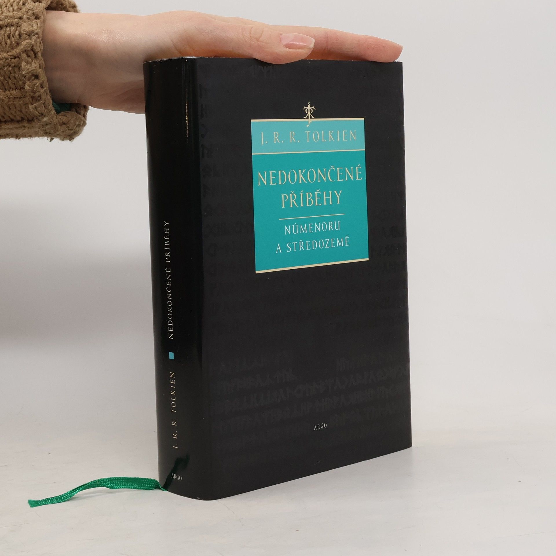 J. R. R. Tolkien Nedokončené příběhy Númenoru a Středozemě