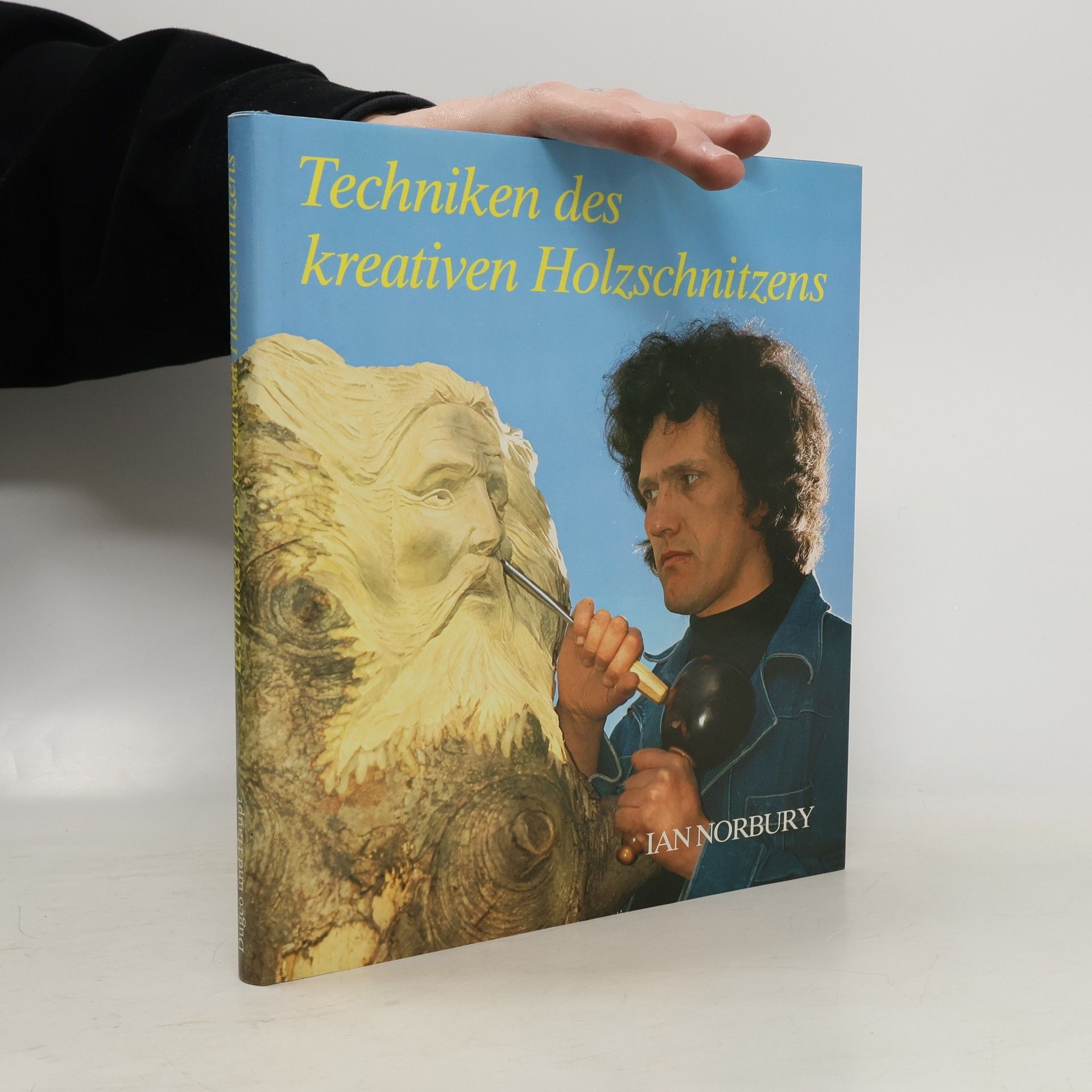 Techniken des kreativen Holzschnitzens