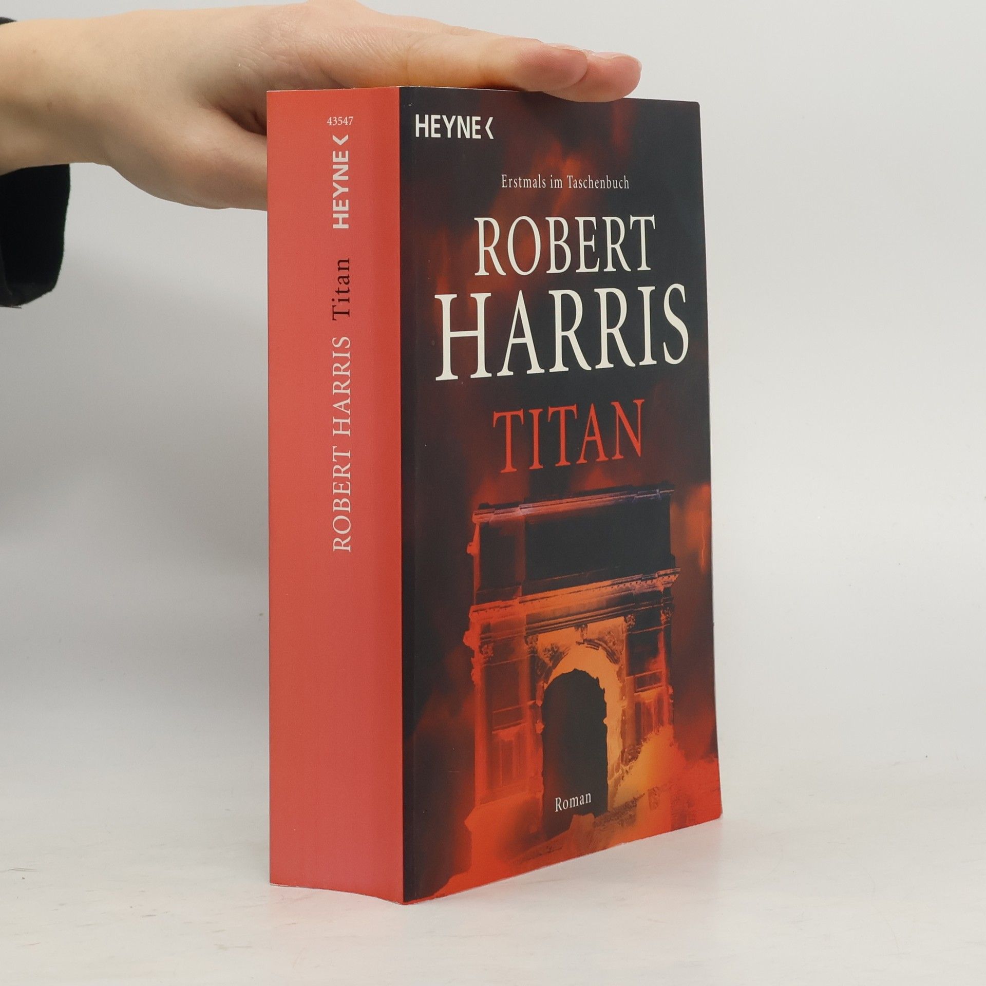 Robert Harris Titan
