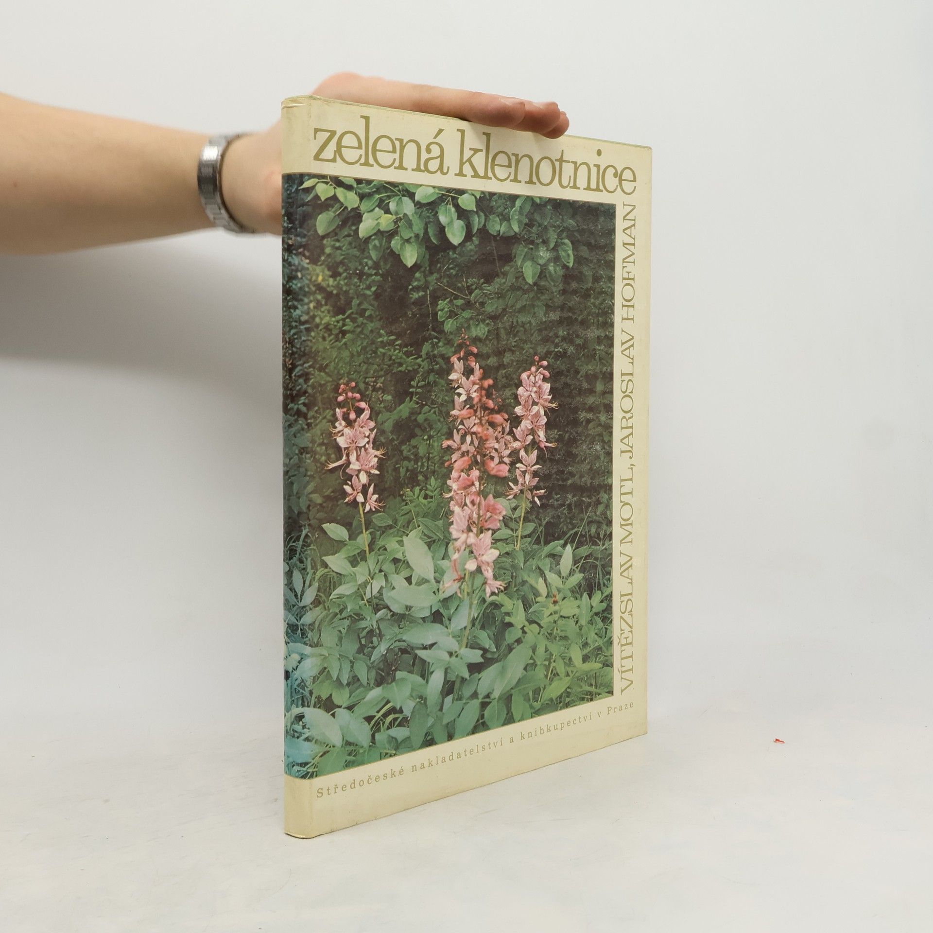 Zelená klenotnice. Nejvzácnější přírodní krásy středních Čech