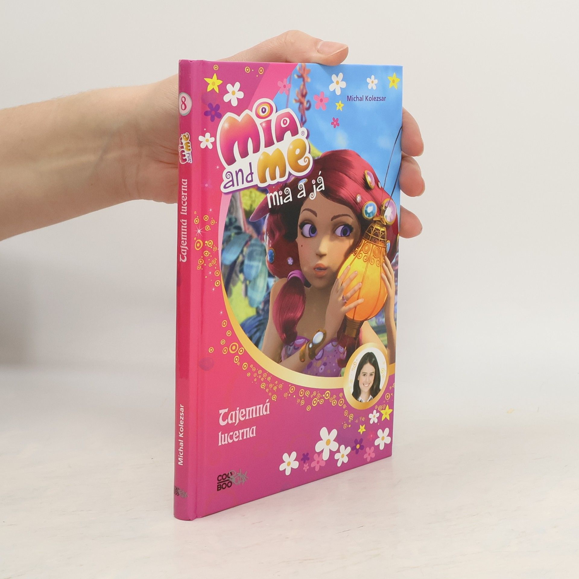 Mia a já: Tajemná lucerna