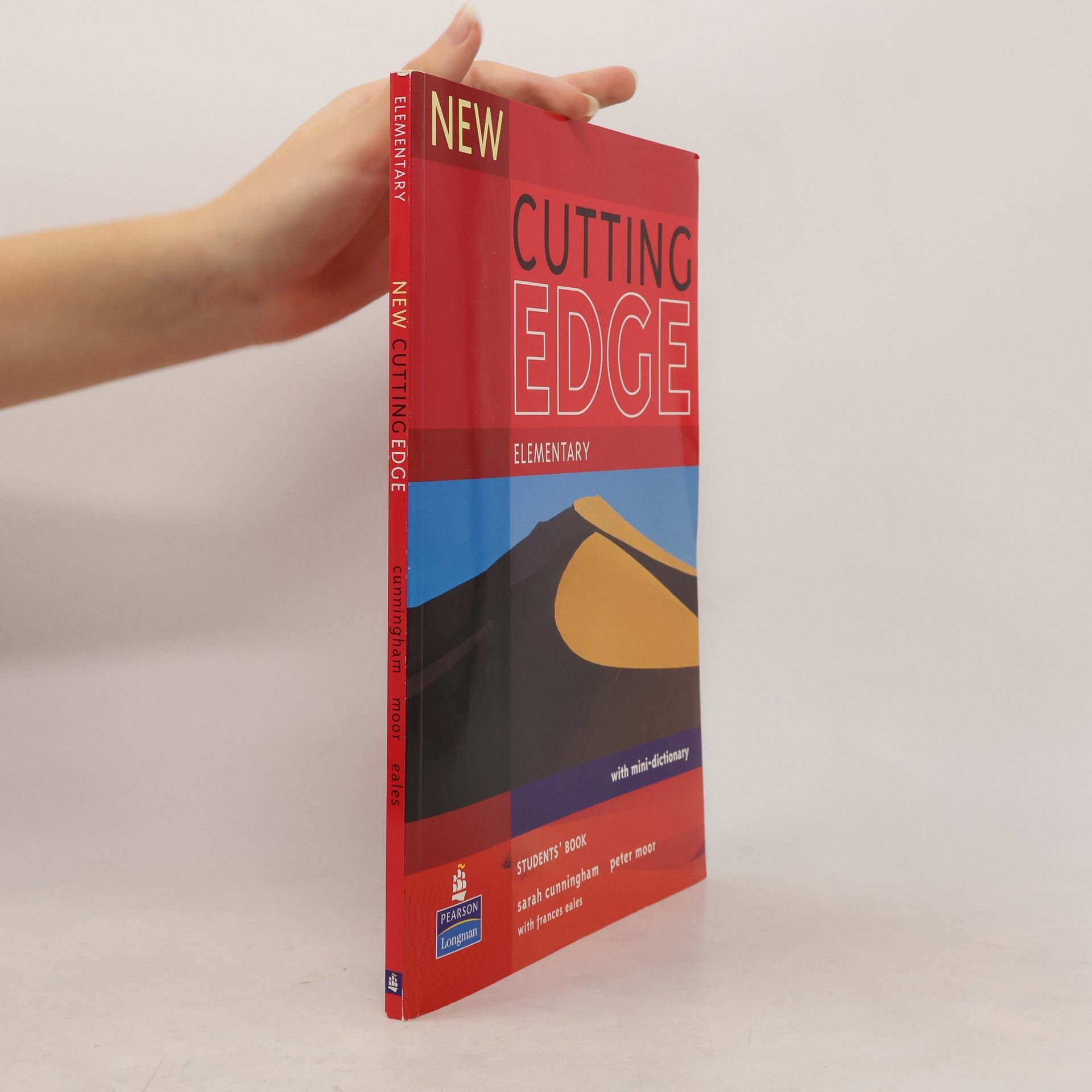 Sarah Cunningham New Cutting Edge. Elementary. Students' Book