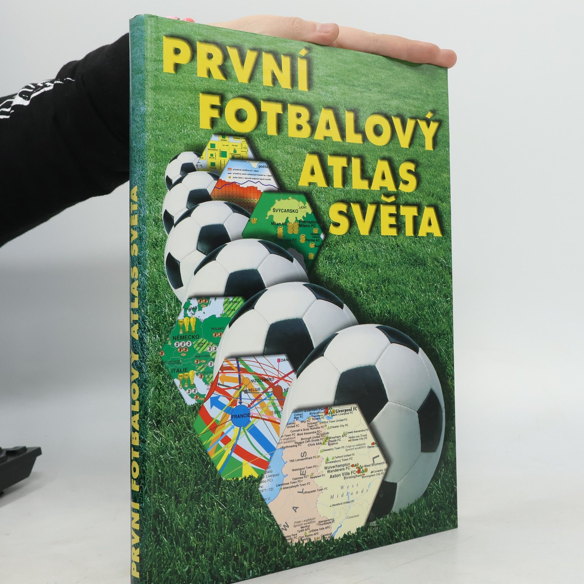 Kolektiv autorů První fotbalový atlas světa