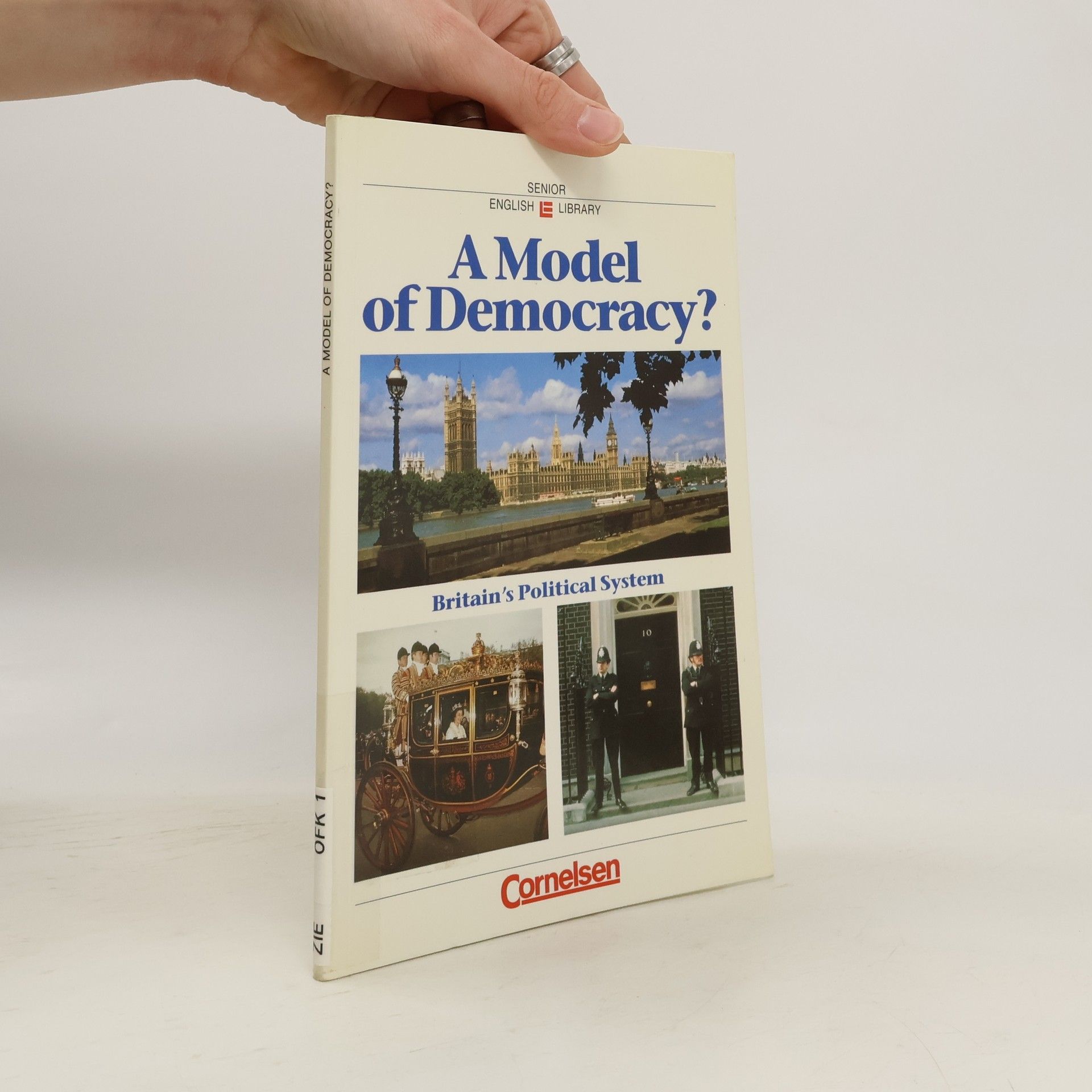 Detlef von Ziegésar Senior English Library: A Model of Democracy?