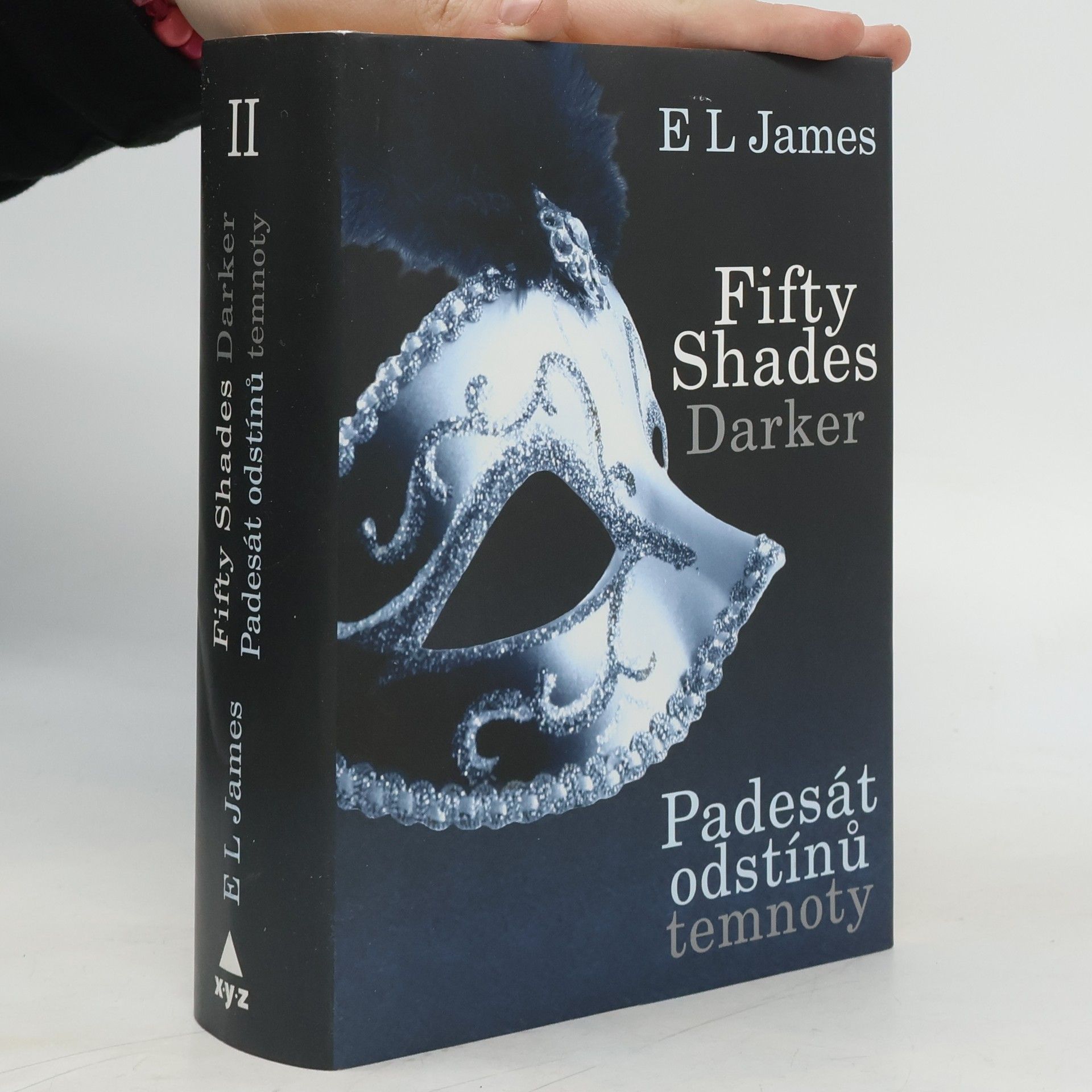 E L James Padesát odstínů temnoty