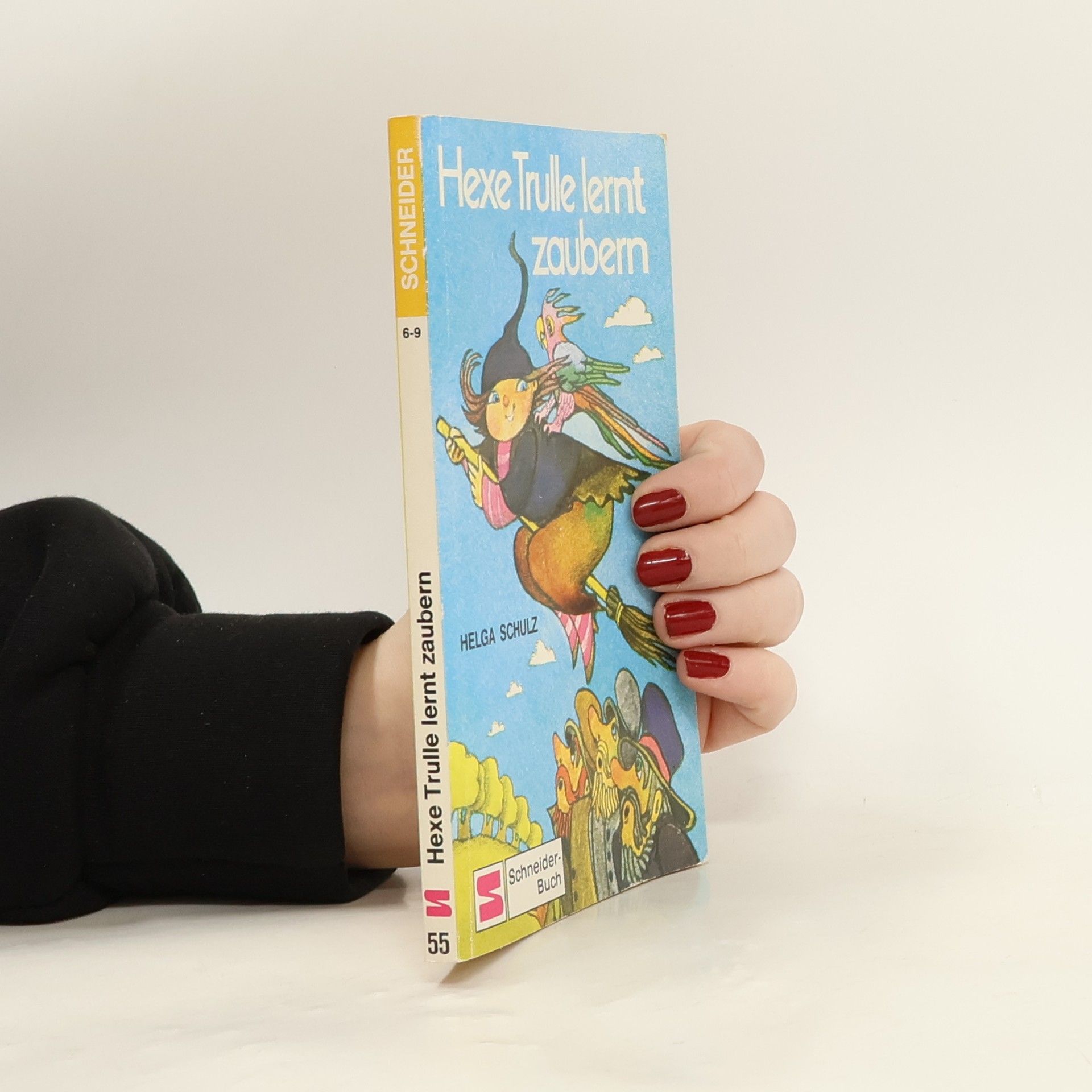 Hexe Trulle lernt zaubern