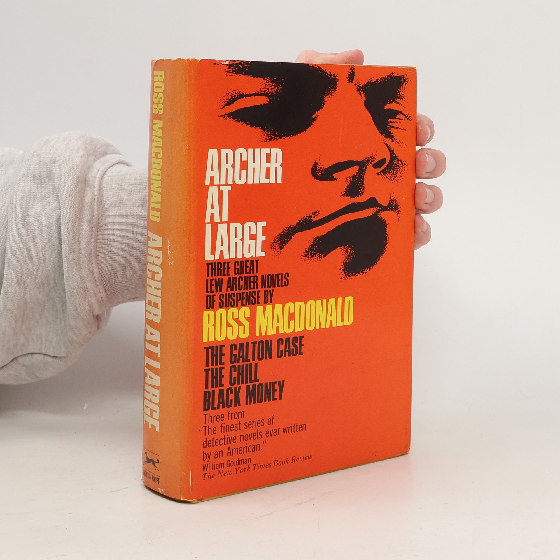 Ross Macdonald Archer at large