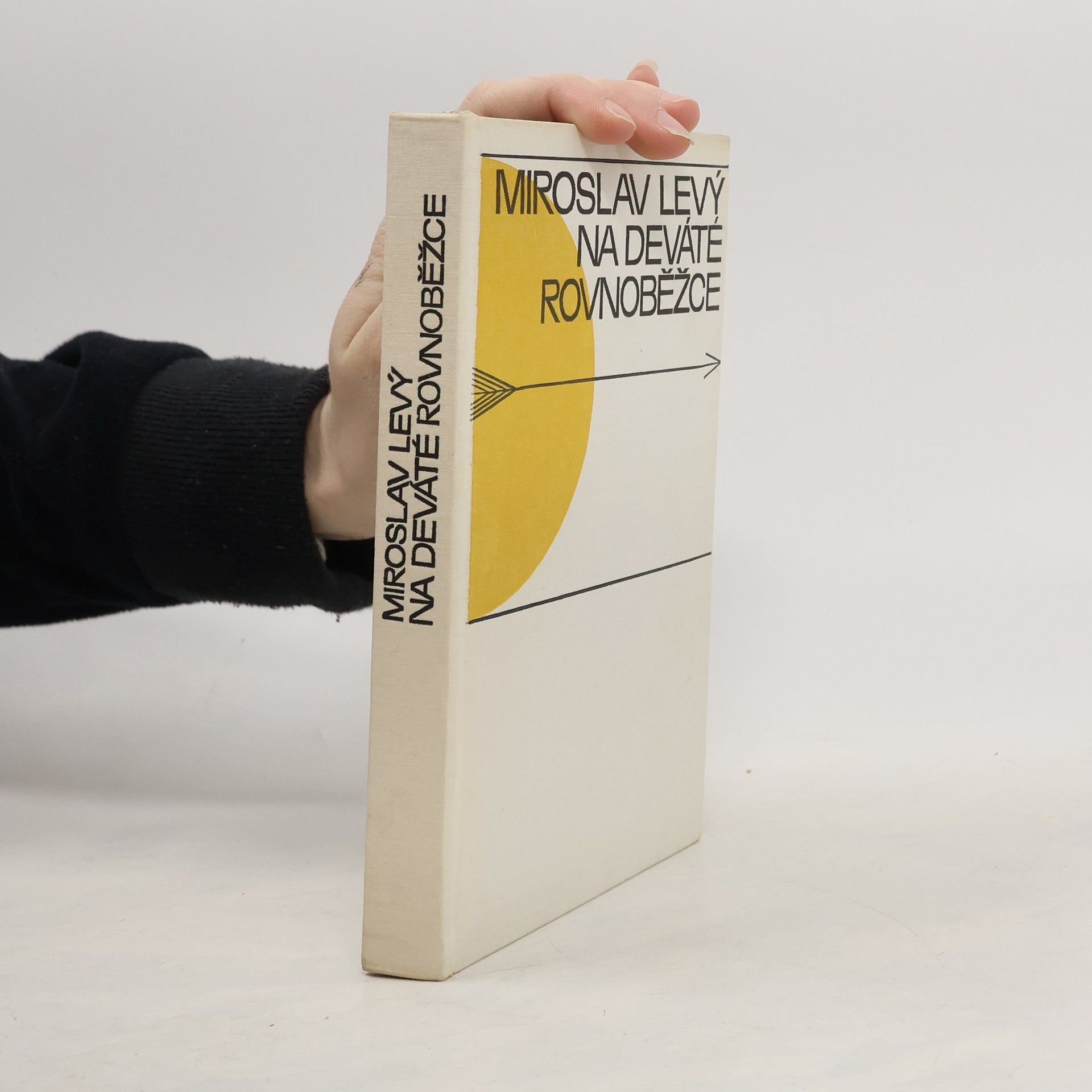 Na deváté rovnoběžce