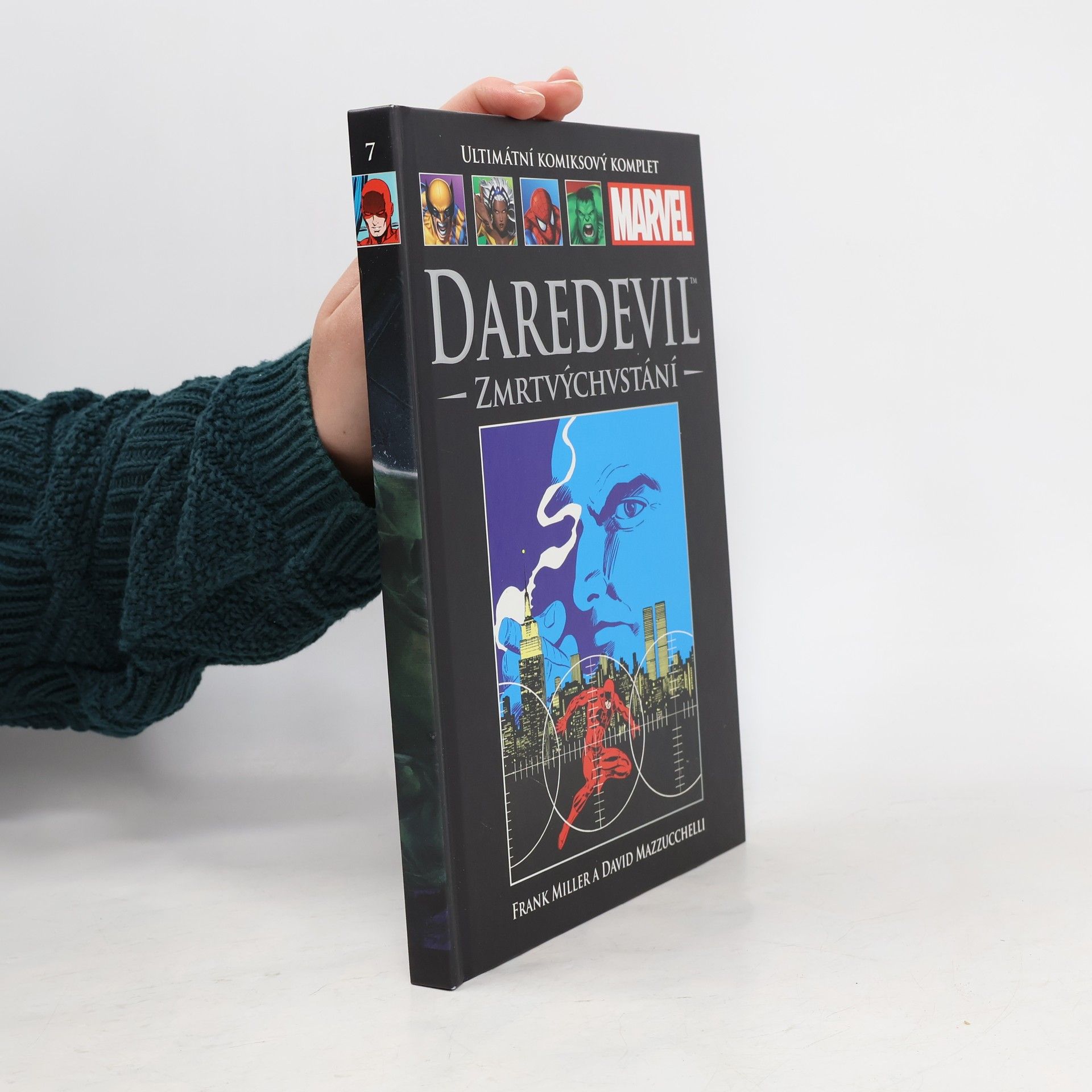 Frank Miller Ultimátní komixový komplet 7. Daredevil. Zmrtvýchvstání