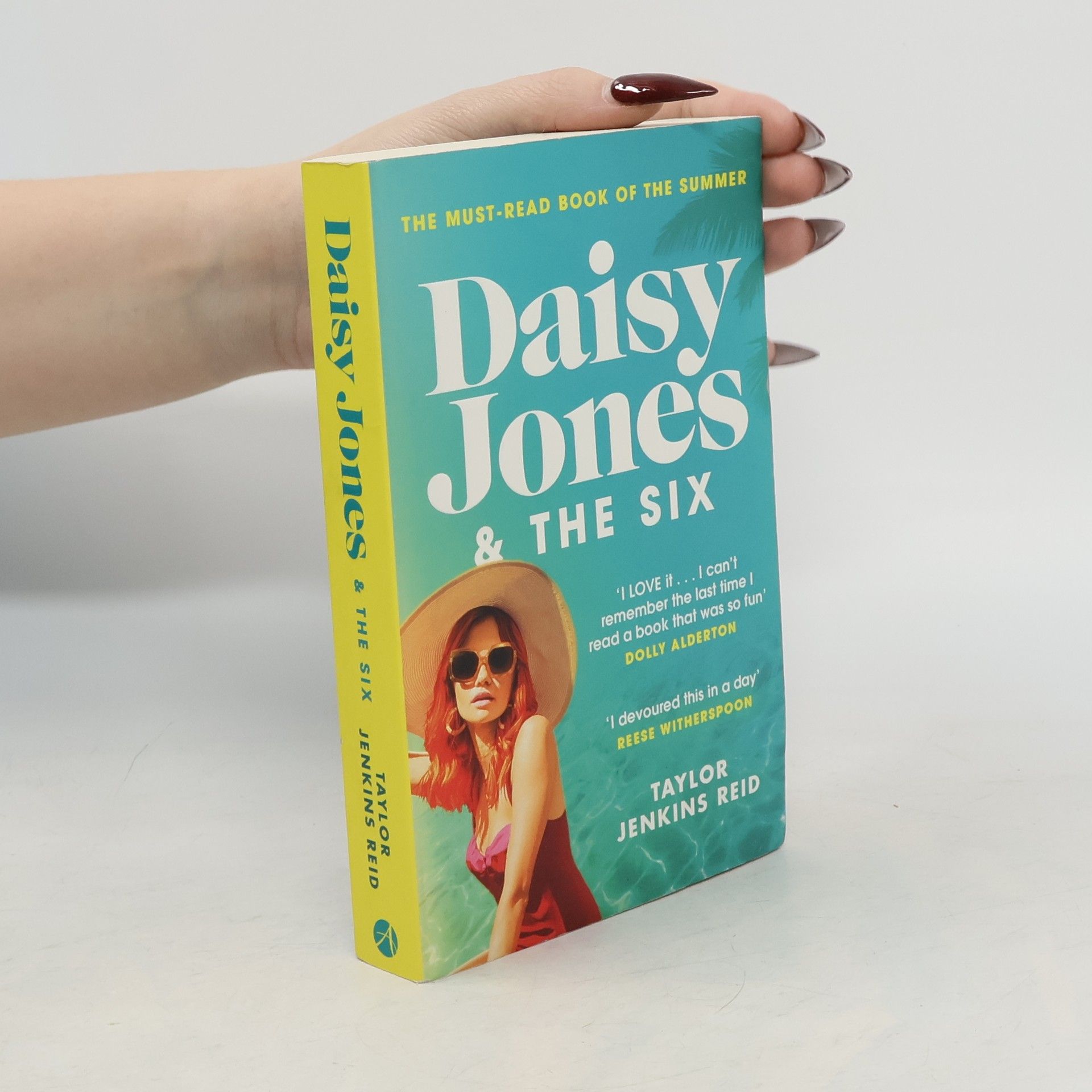 Taylor Jenkins Reid Daisy Jones & The Six