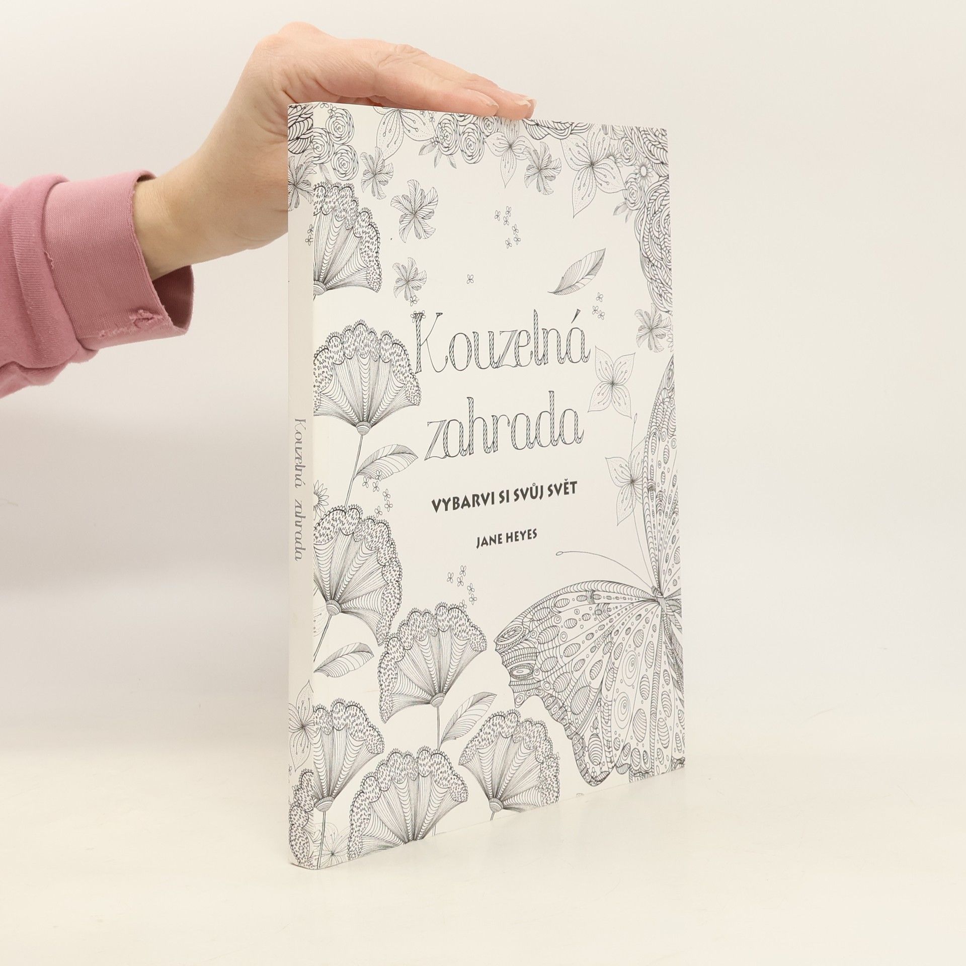 Kouzelná zahrada vybarvi si svůj svět