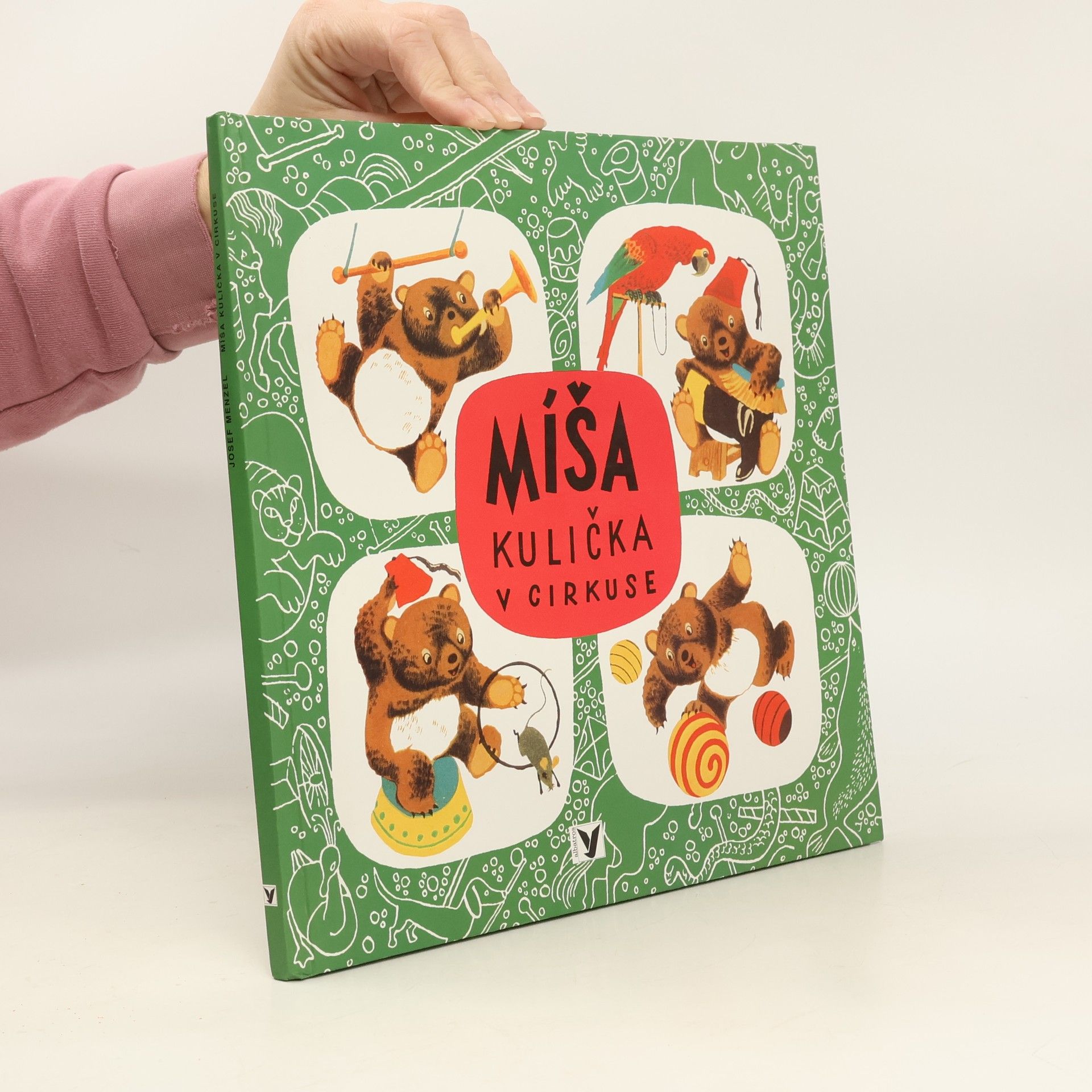 Míša Kulička v cirkuse