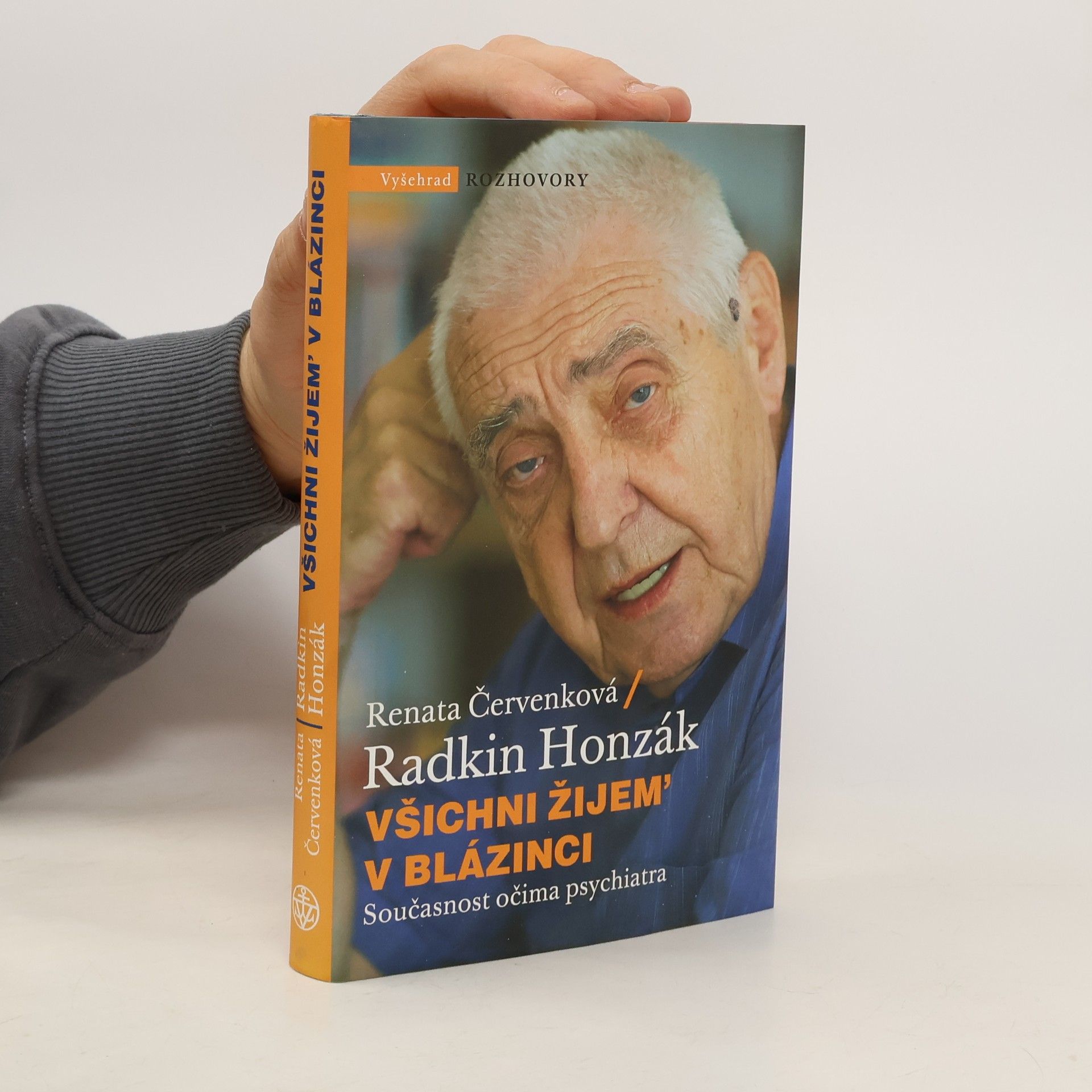 Všichni žijem' v blázinci