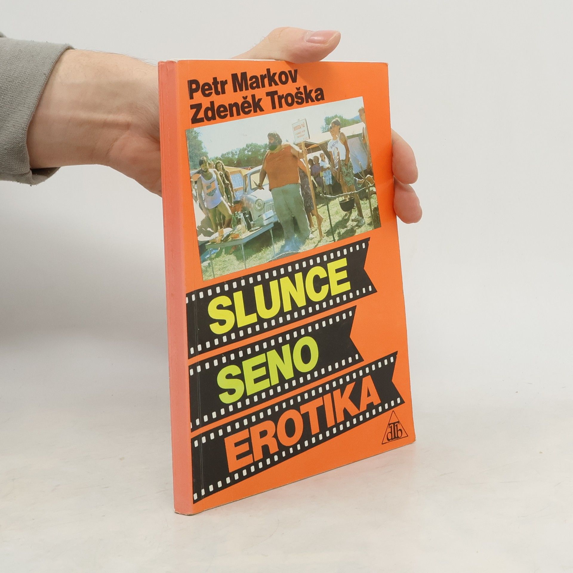 Slunce, seno, erotika