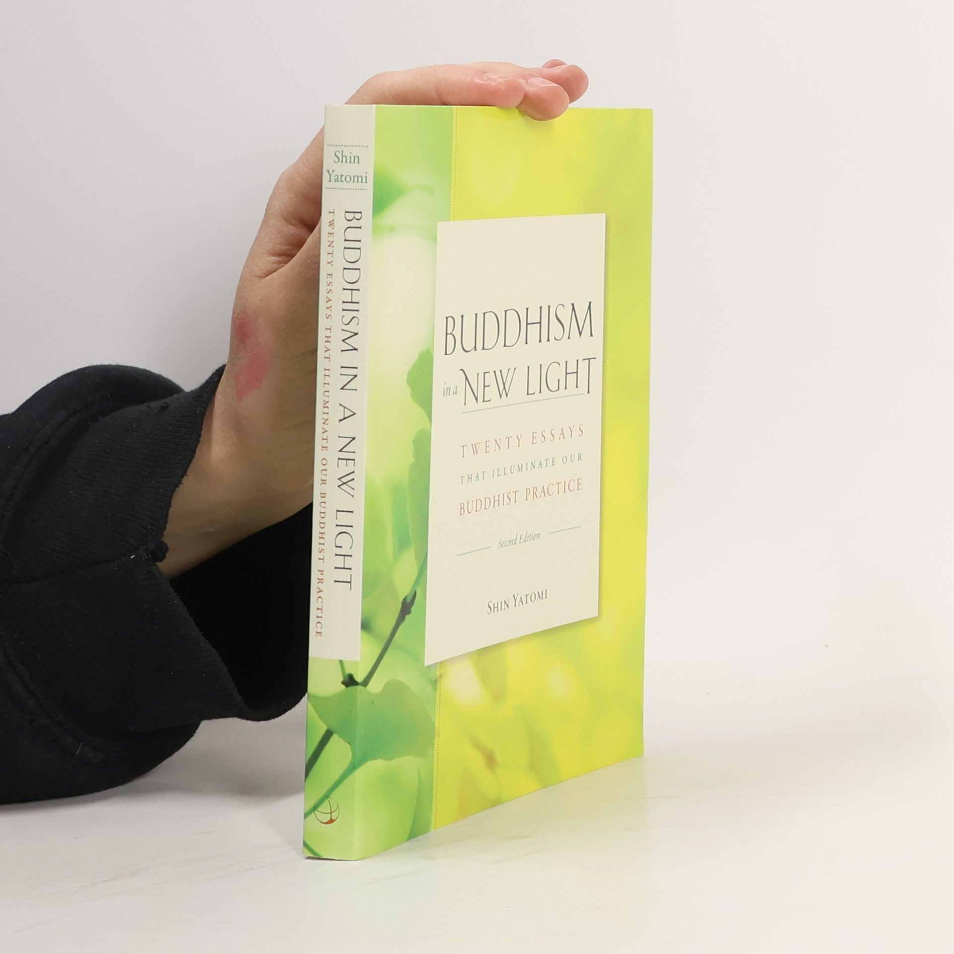 Shin Yatomi Buddhism in a New Light