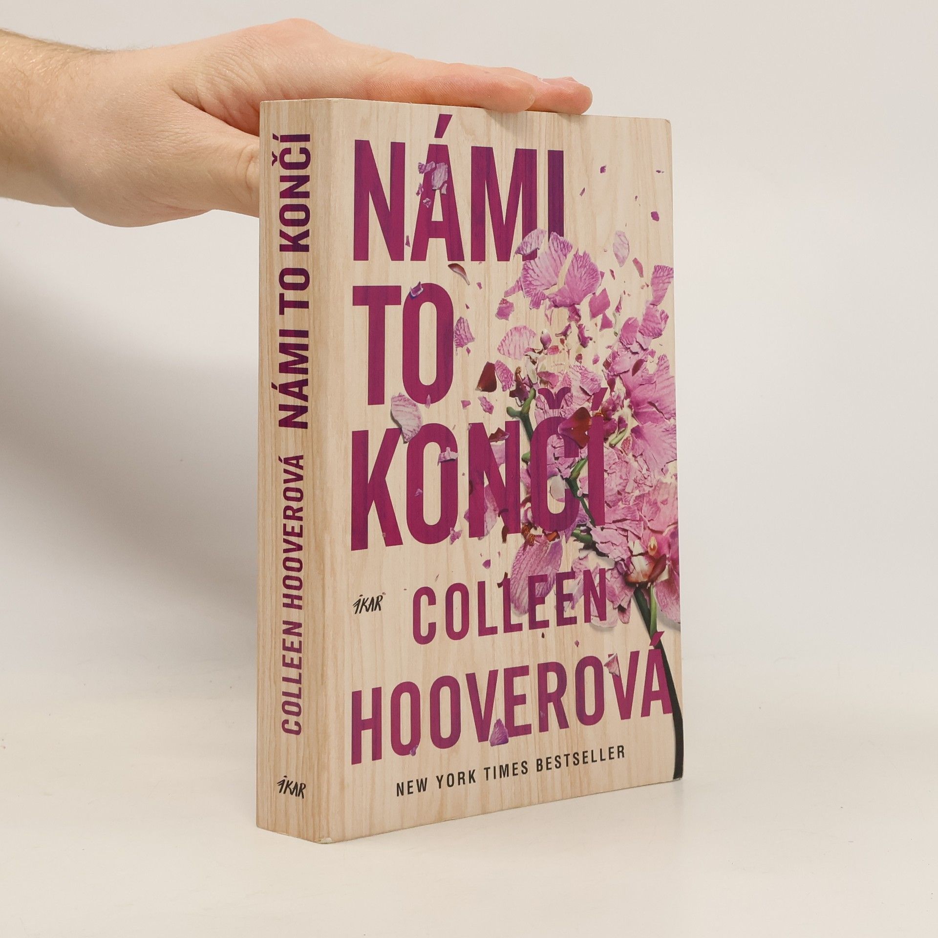 Colleen Hooverová Námi to končí