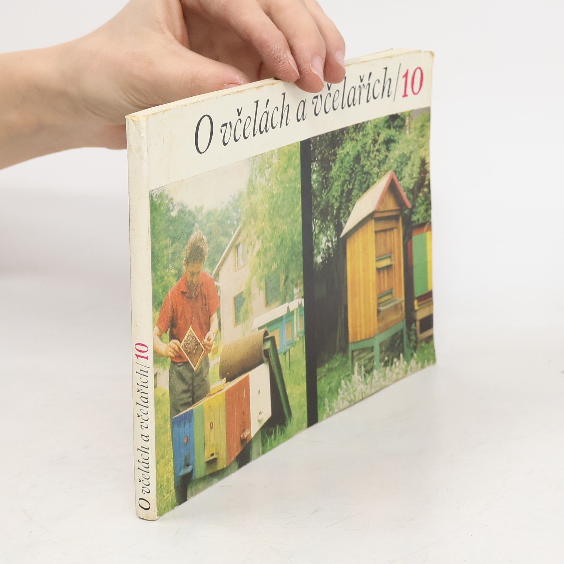 Autores varios O včelách a včelařích 10