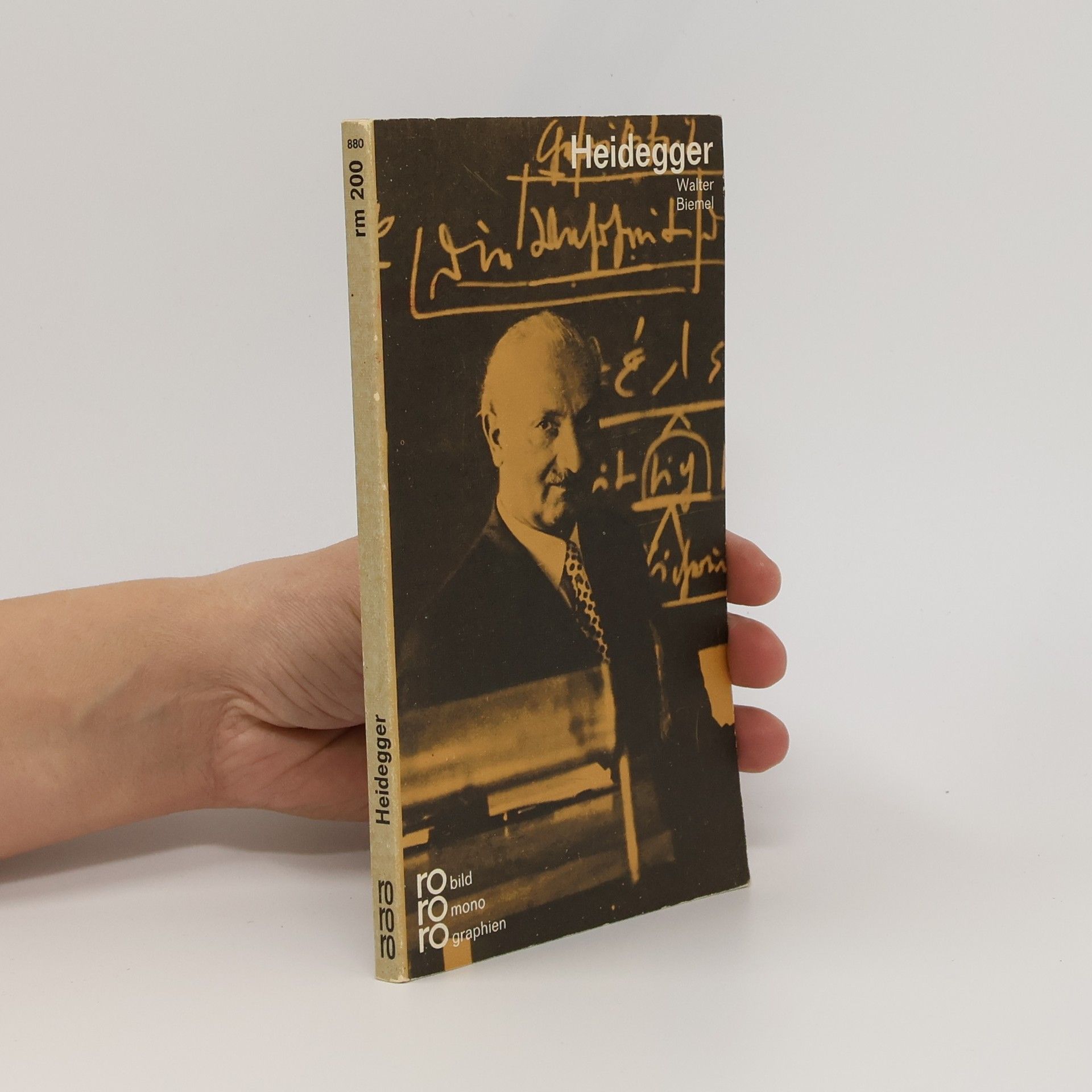 Walter Biemel Martin Heidegger in Selbstzeugnissen und Bilddokumenten