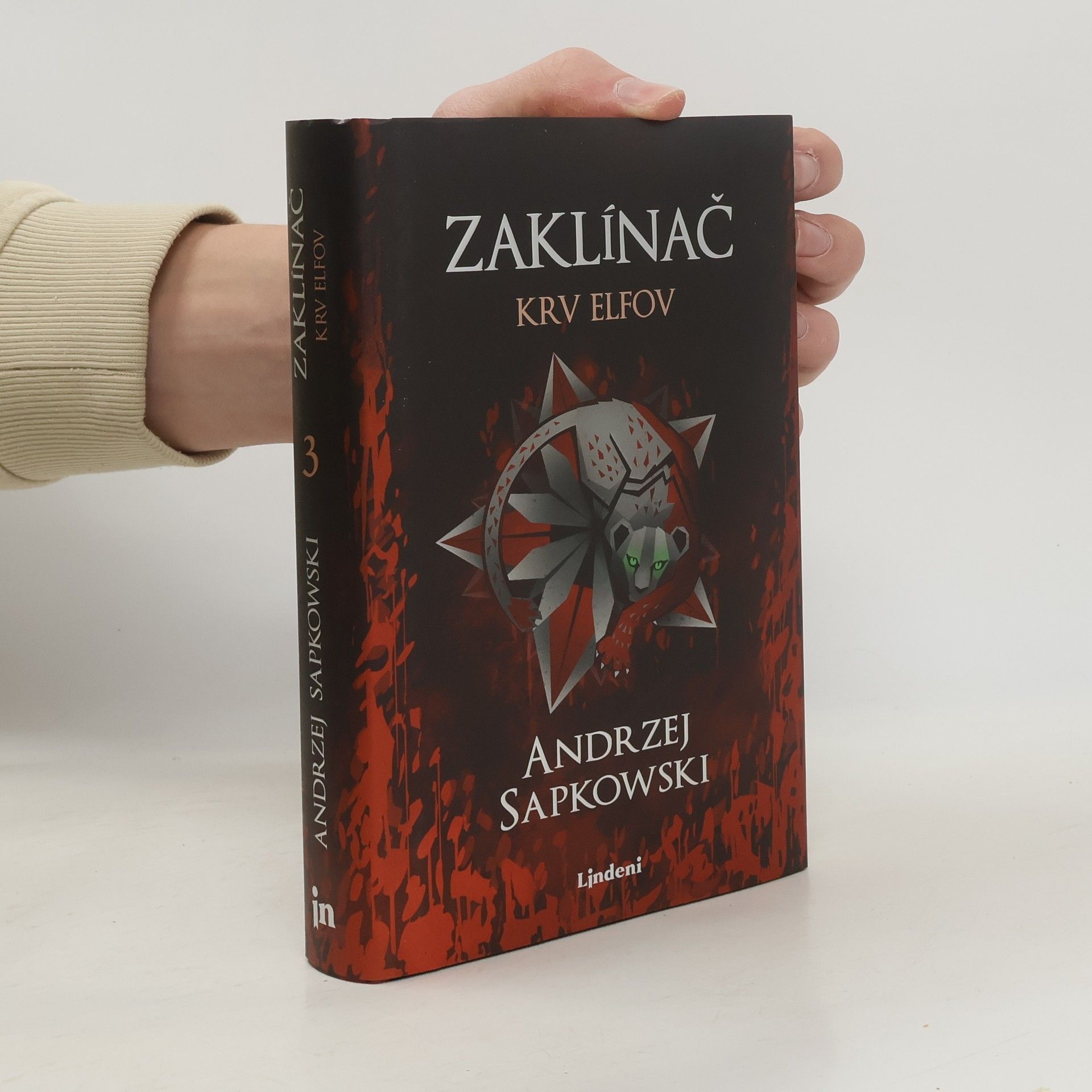 Andrzej Sapkowski Zaklínač: Krv elfov