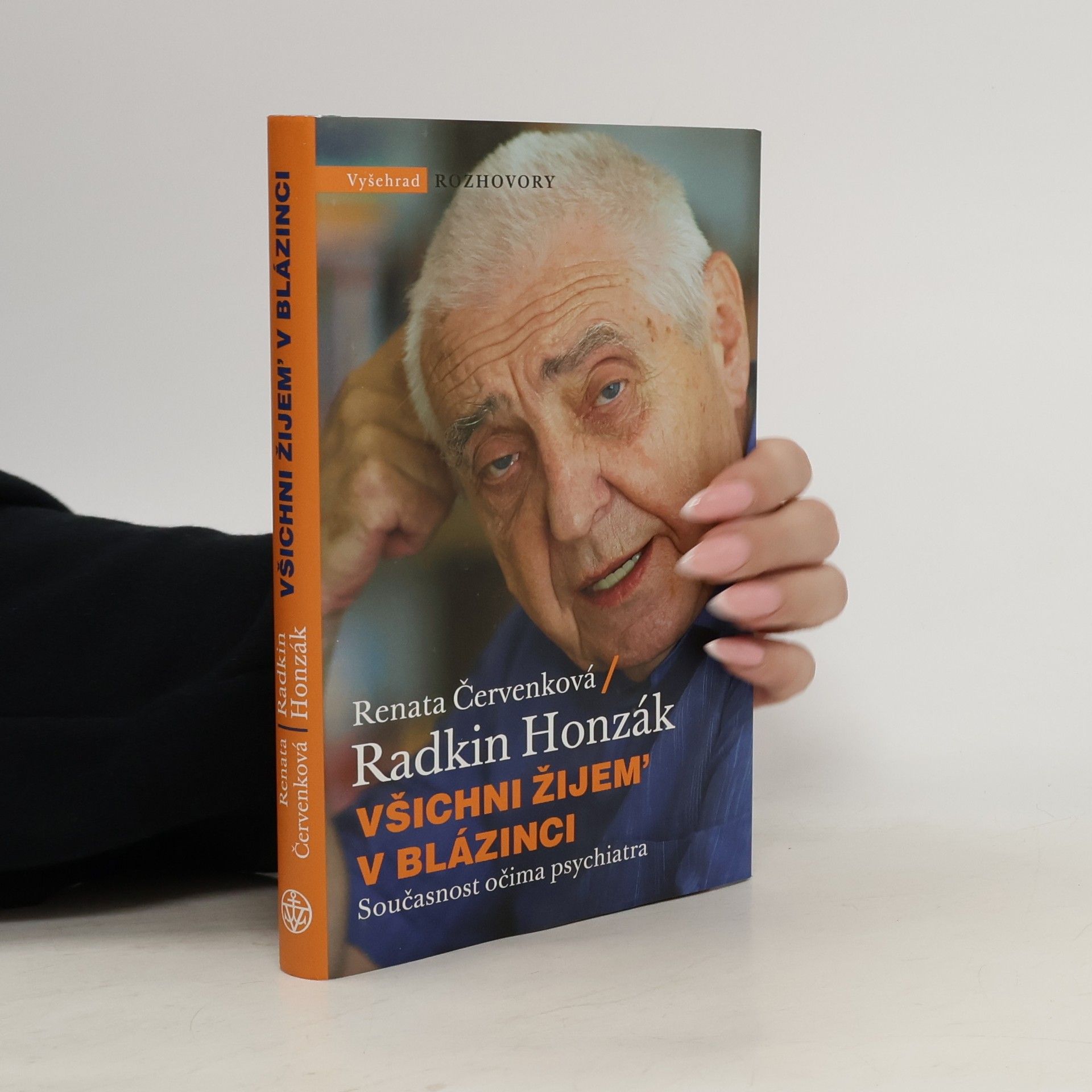 Všichni žijem' v blázinci