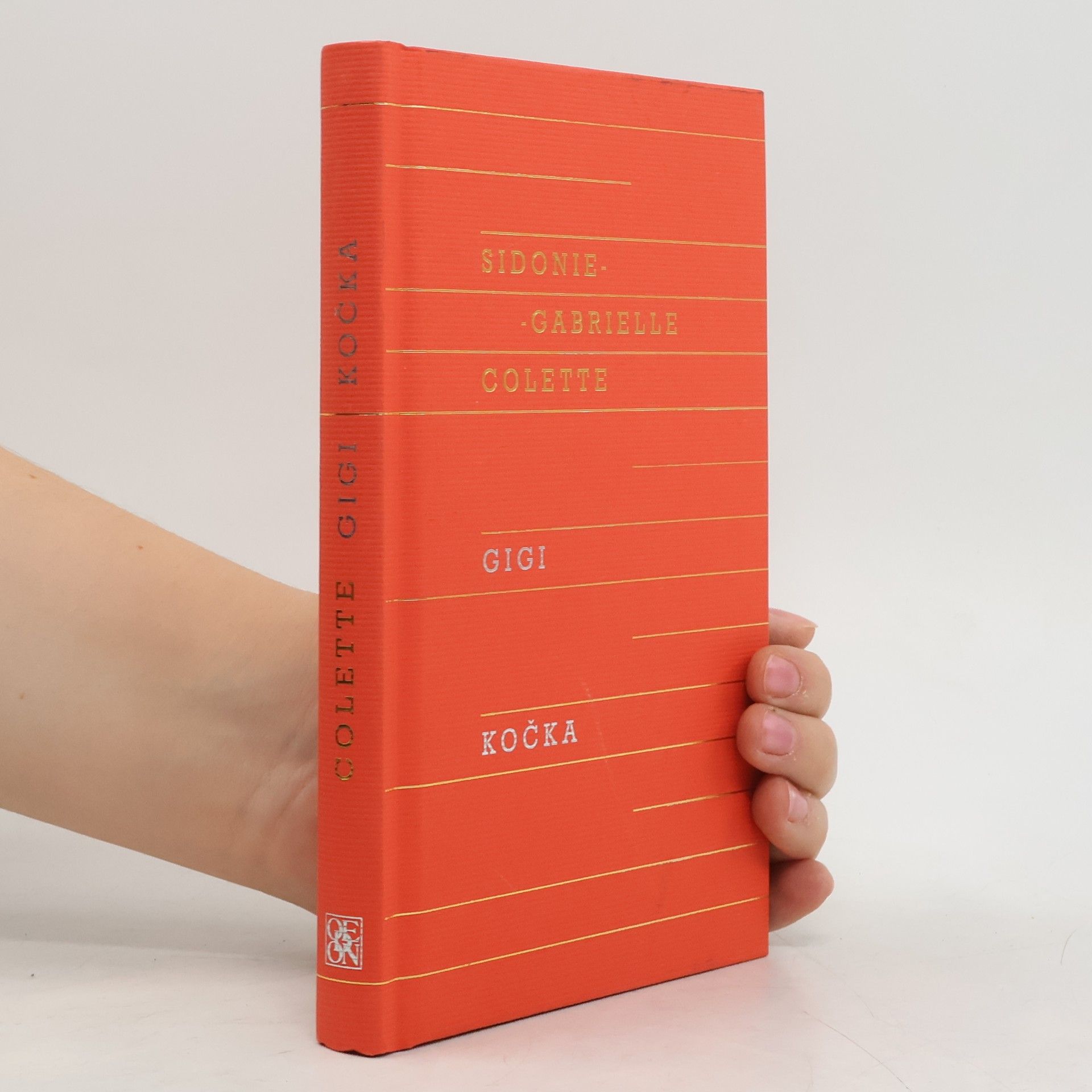 Colette Gigi. Kočka