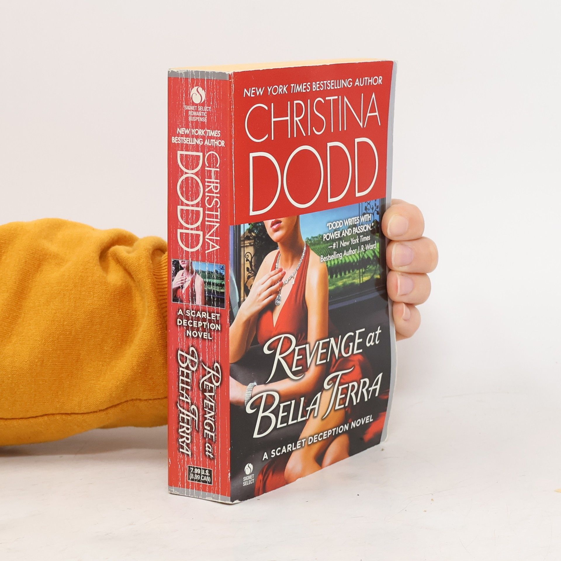 Christina Dodd Revenge at Bella Terra