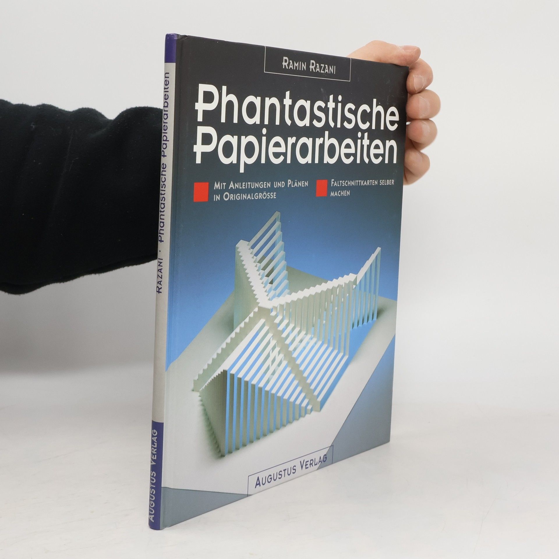 Ramin Razani Phantastische Papierarbeiten