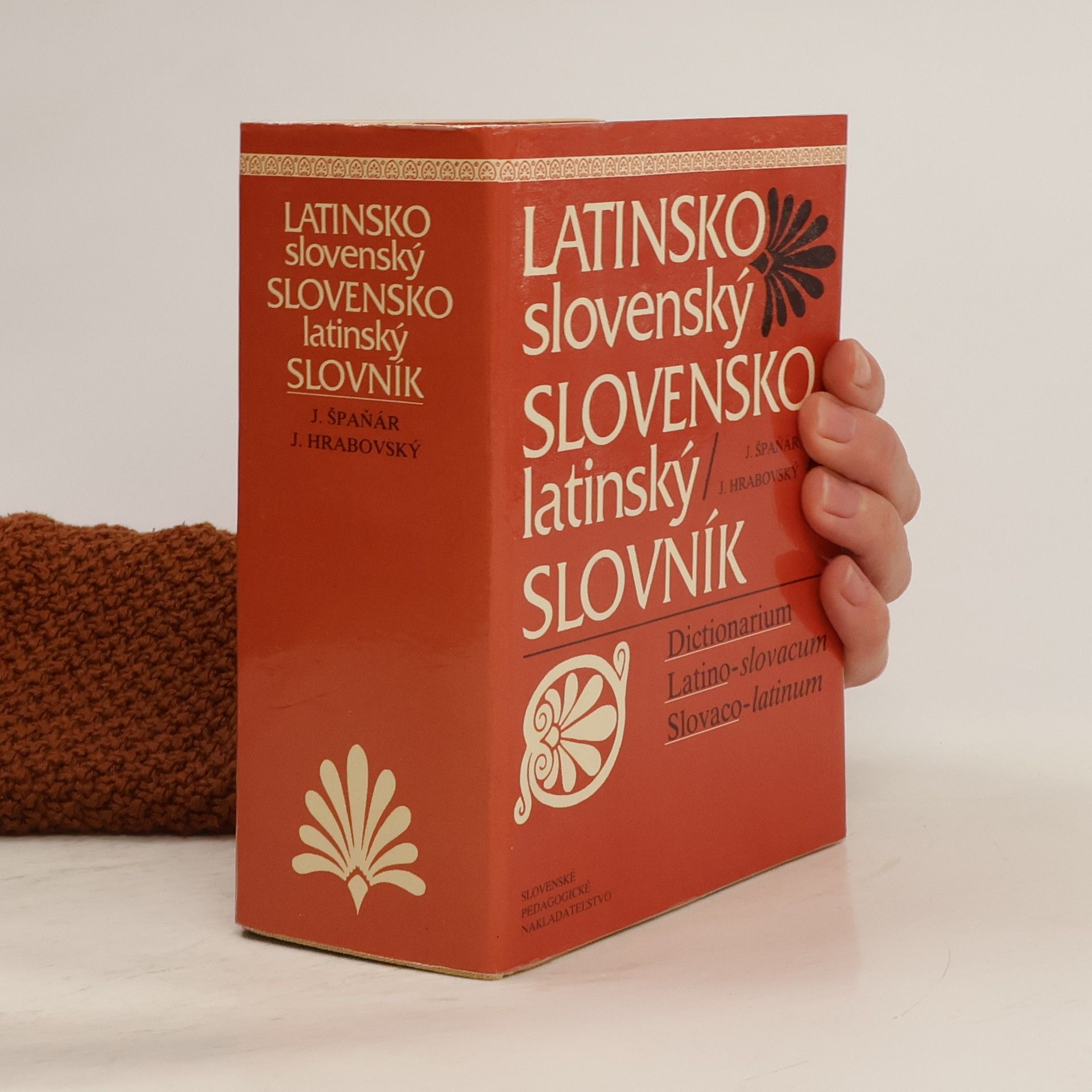 Collectif d'auteurs Latinsko-slovenský a slovensko-latinský slovník