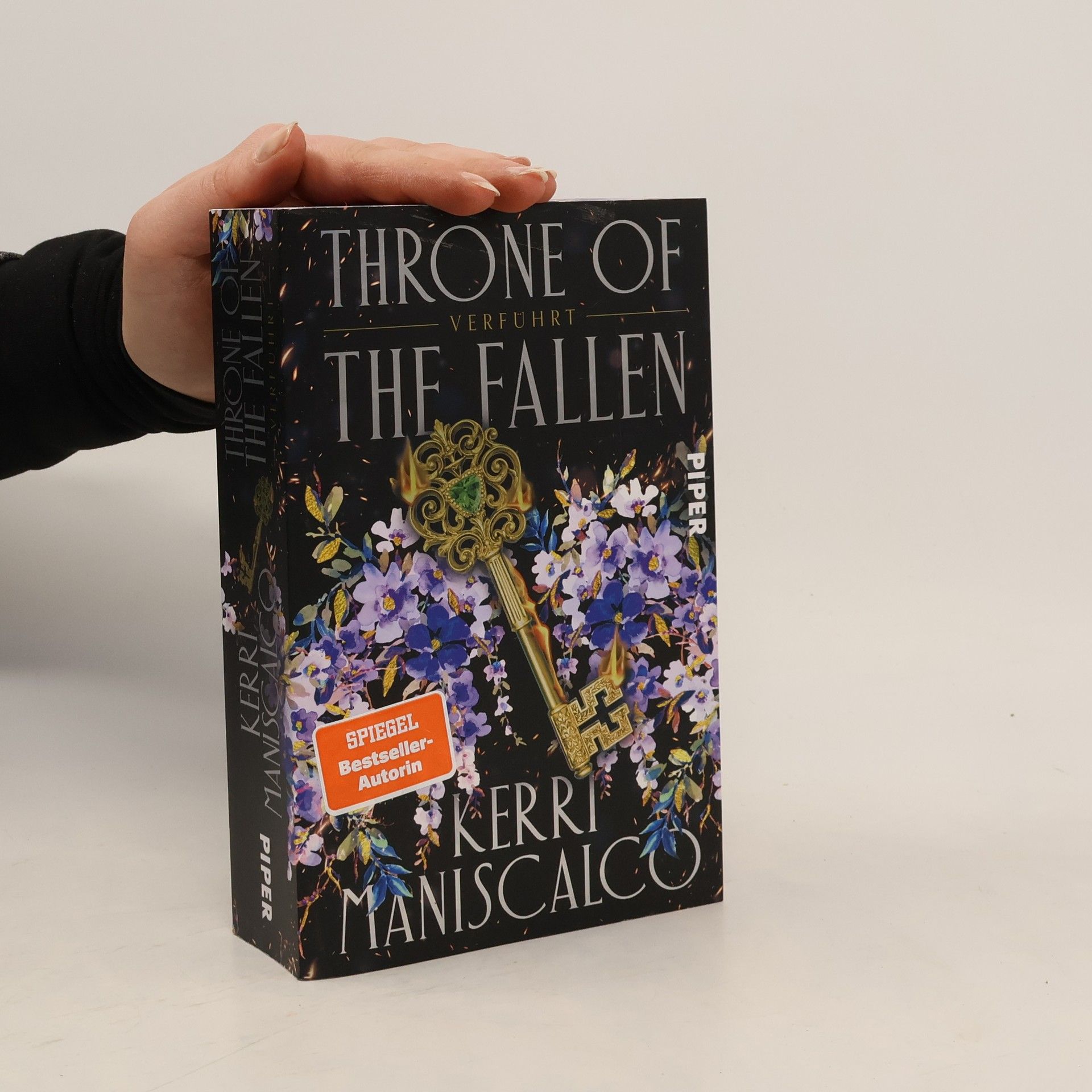 Kerri Maniscalco Throne of the Fallen. Verführt