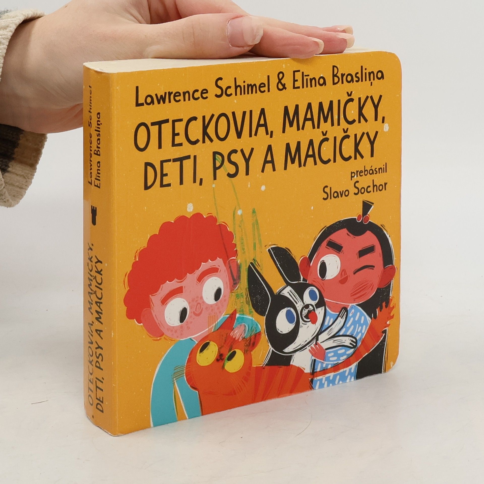 Oteckovia, mamičky, deti, psy a mačičky
