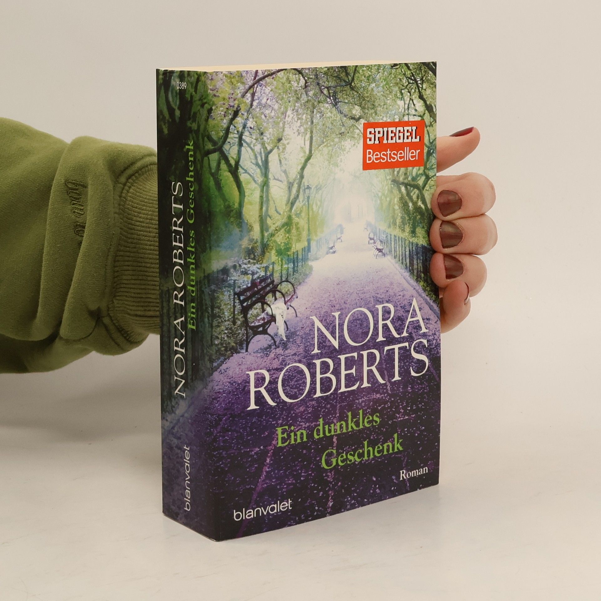 Nora Roberts Ein dunkles Geschenk: roman