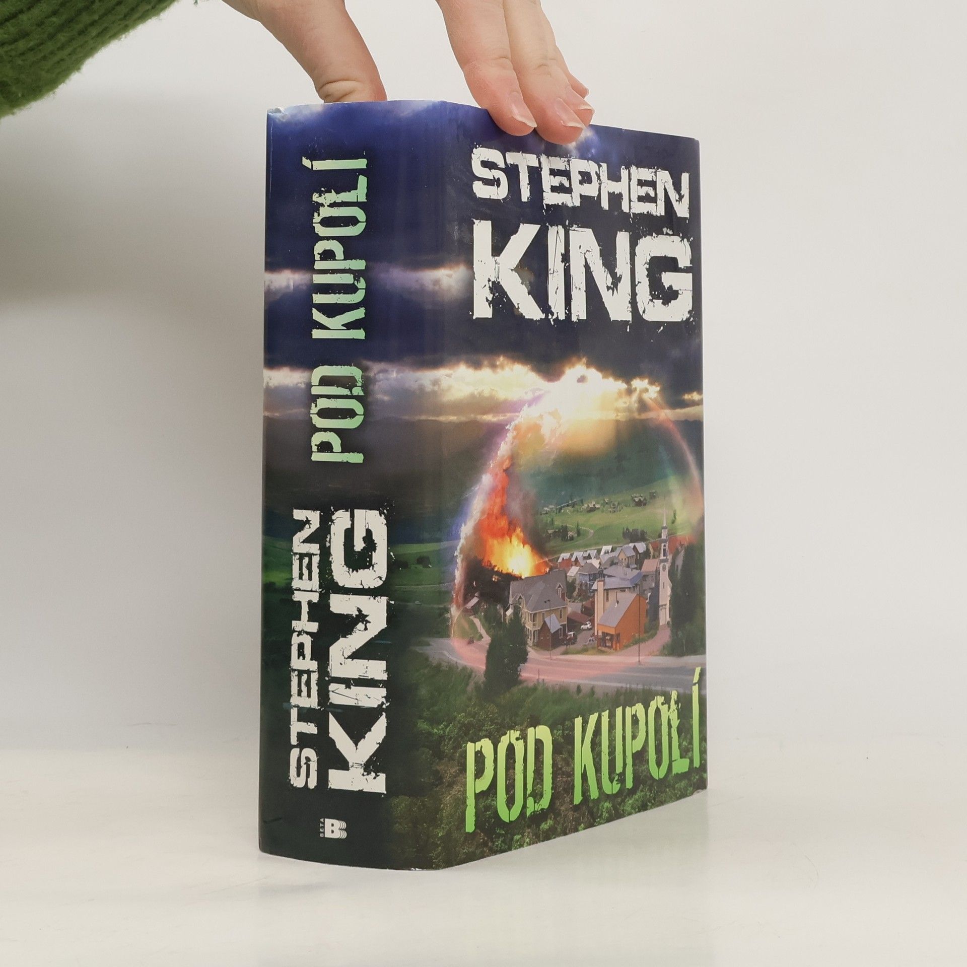 Stephen King Pod kupolí