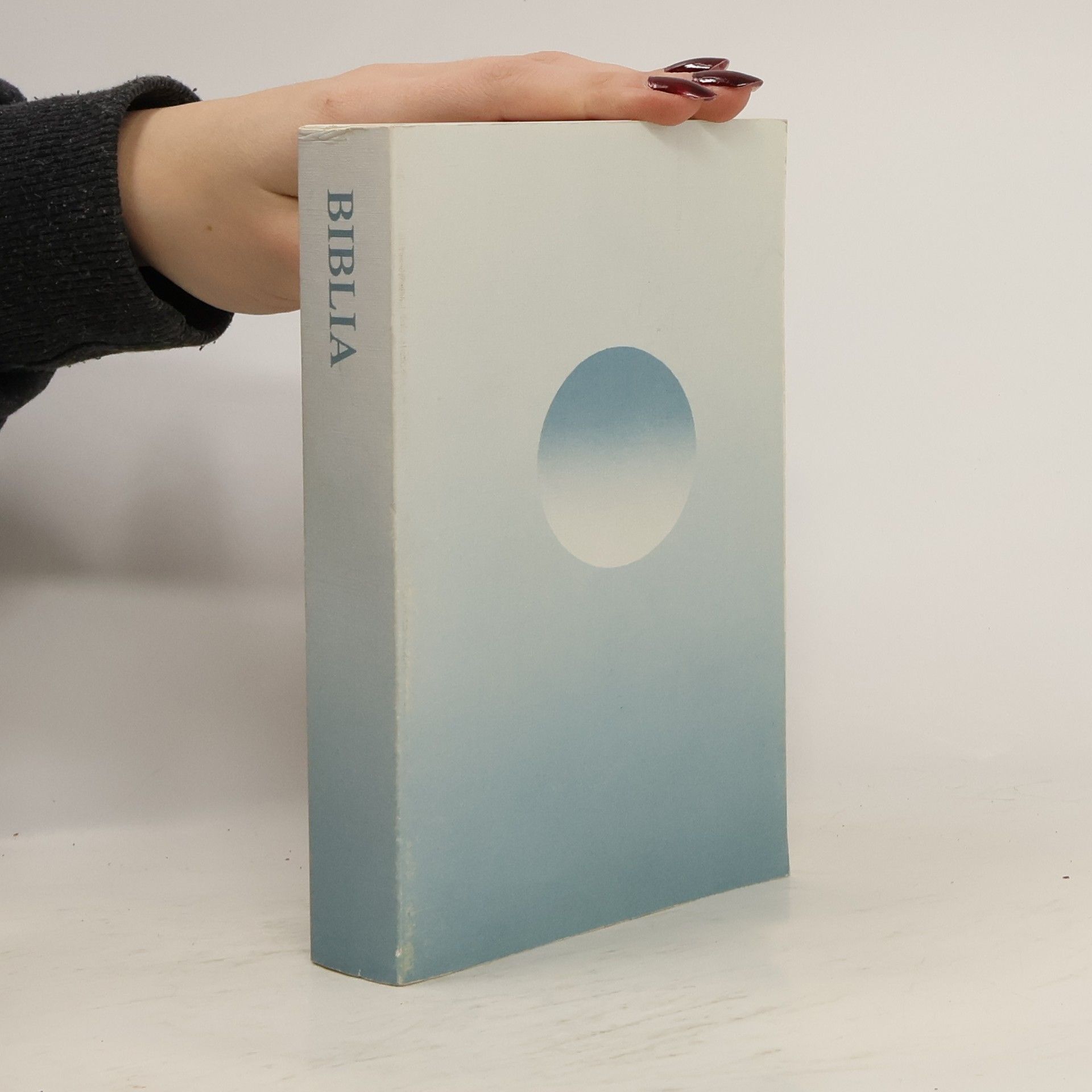 Biblia magyarázatokkal és képekkel