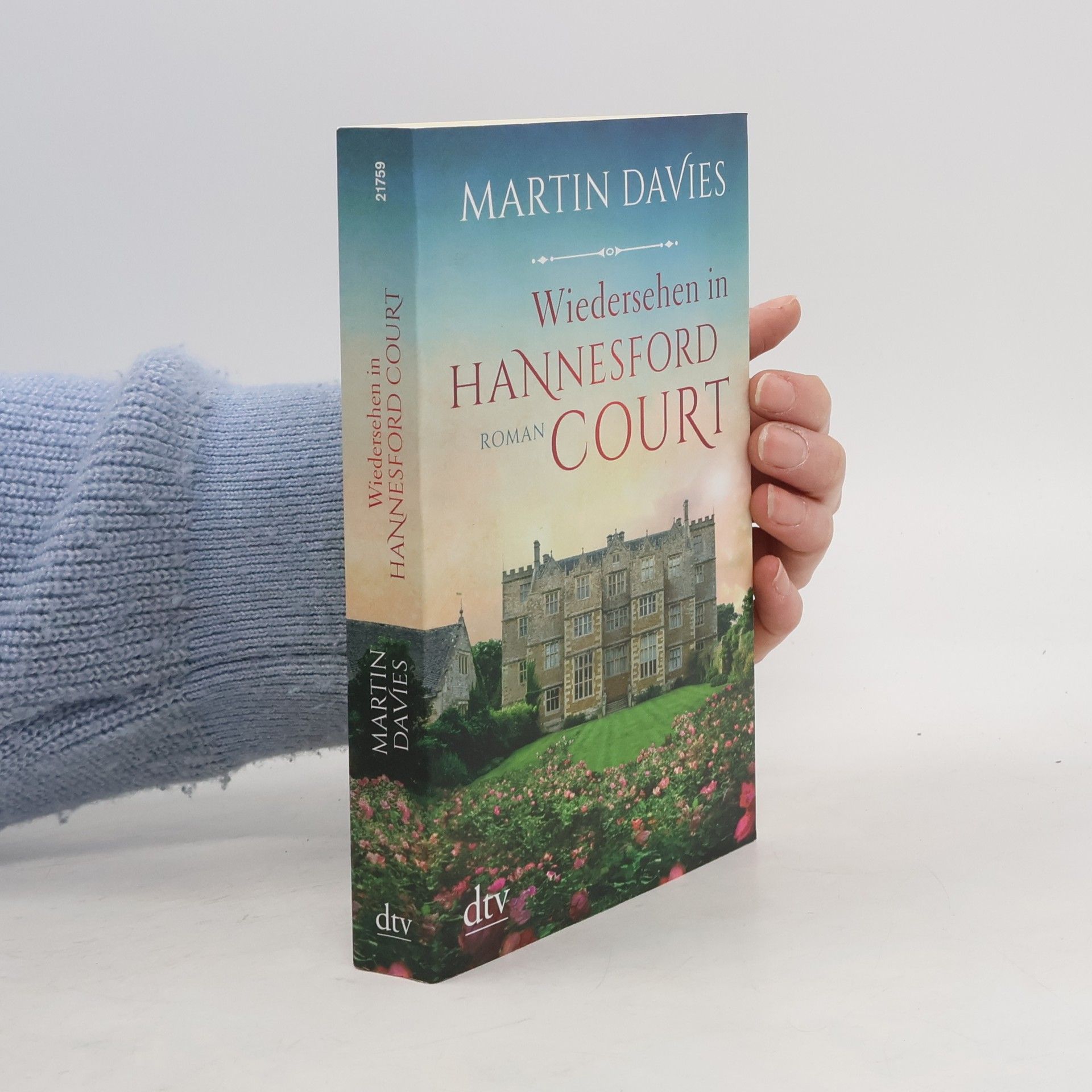 Martin Davies Wiedersehen in Hannesford Court