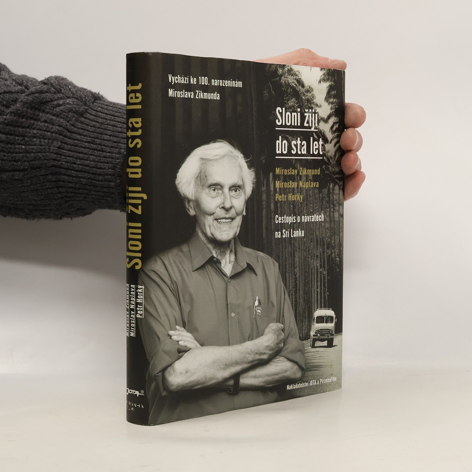Miroslav Zikmund Sloni žijí do sta let