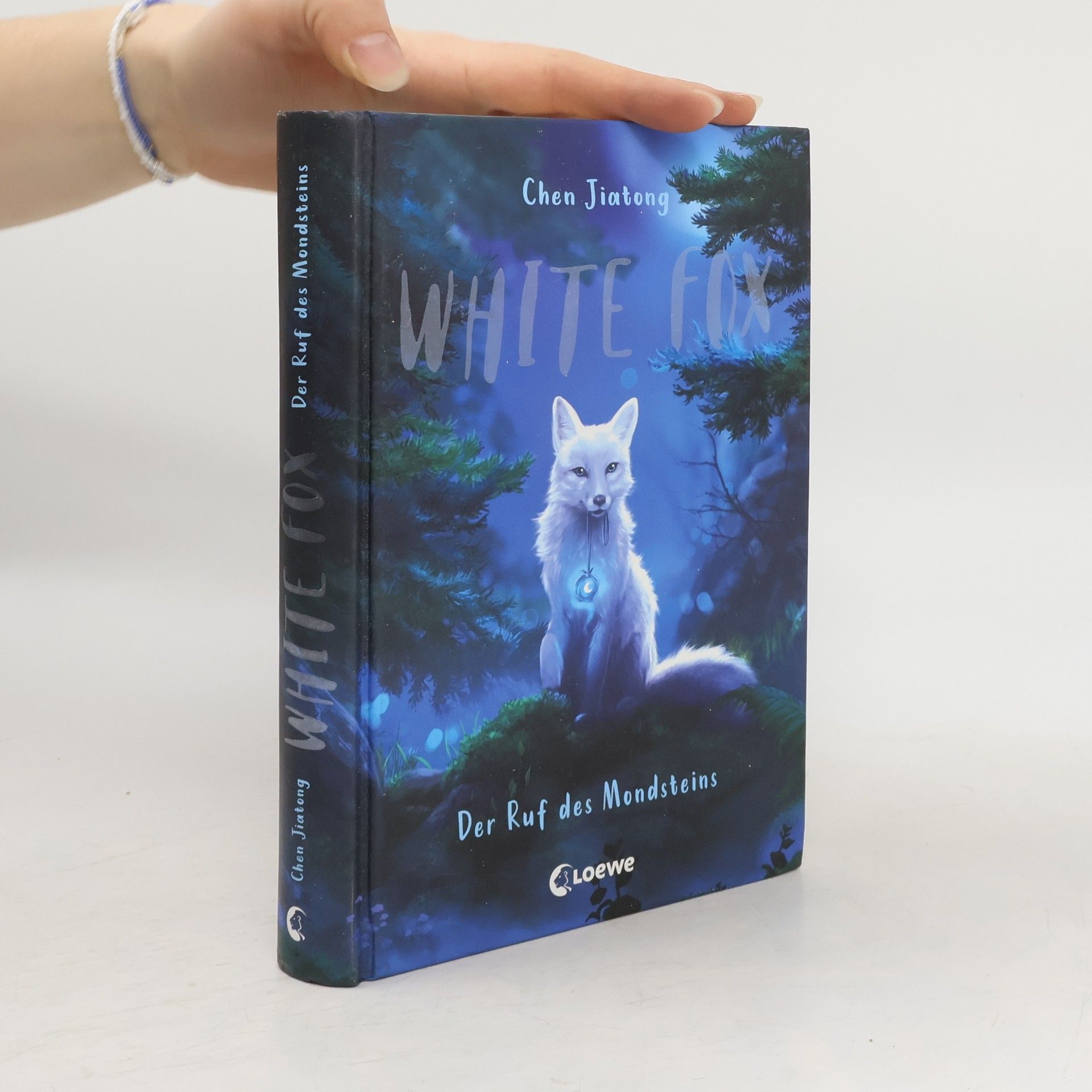 White fox. Der Ruf des Mondsteins